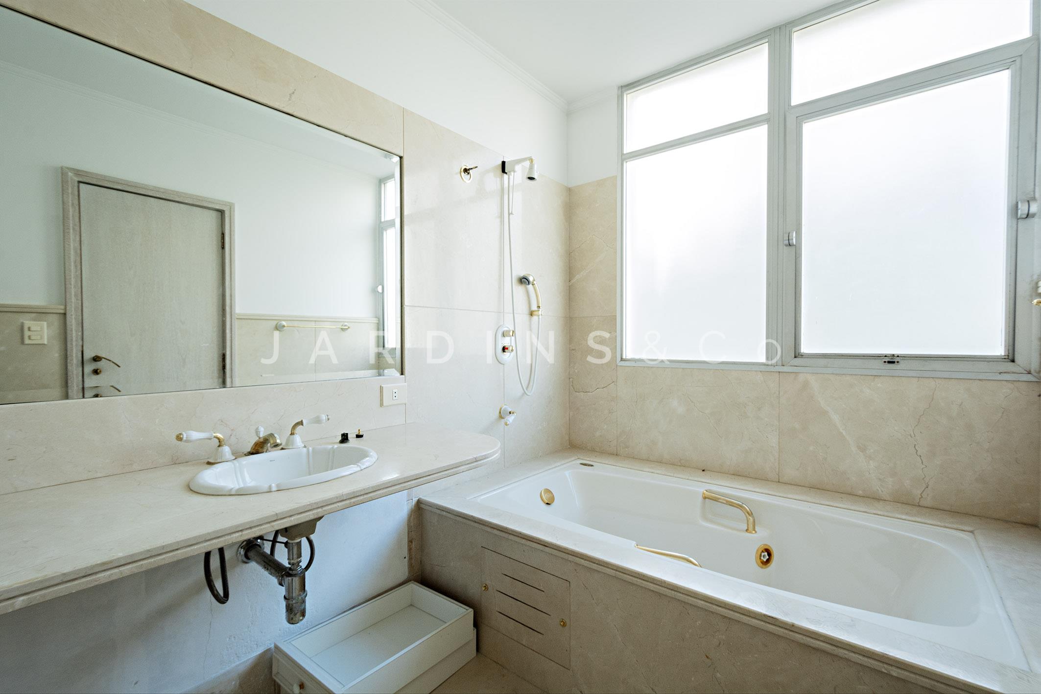 Apartamento no Paraíso