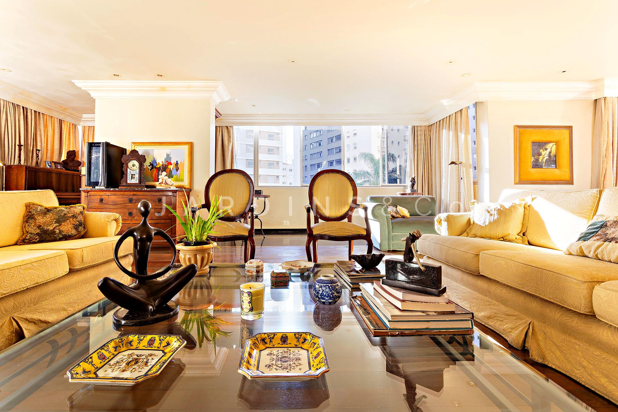Apartamento no Paraíso