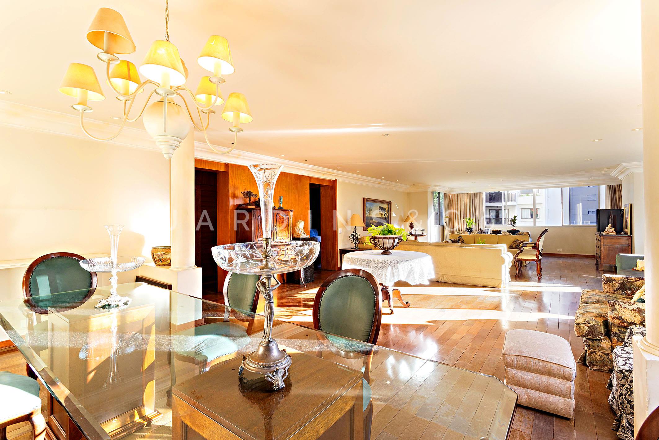 Apartamento no Paraíso