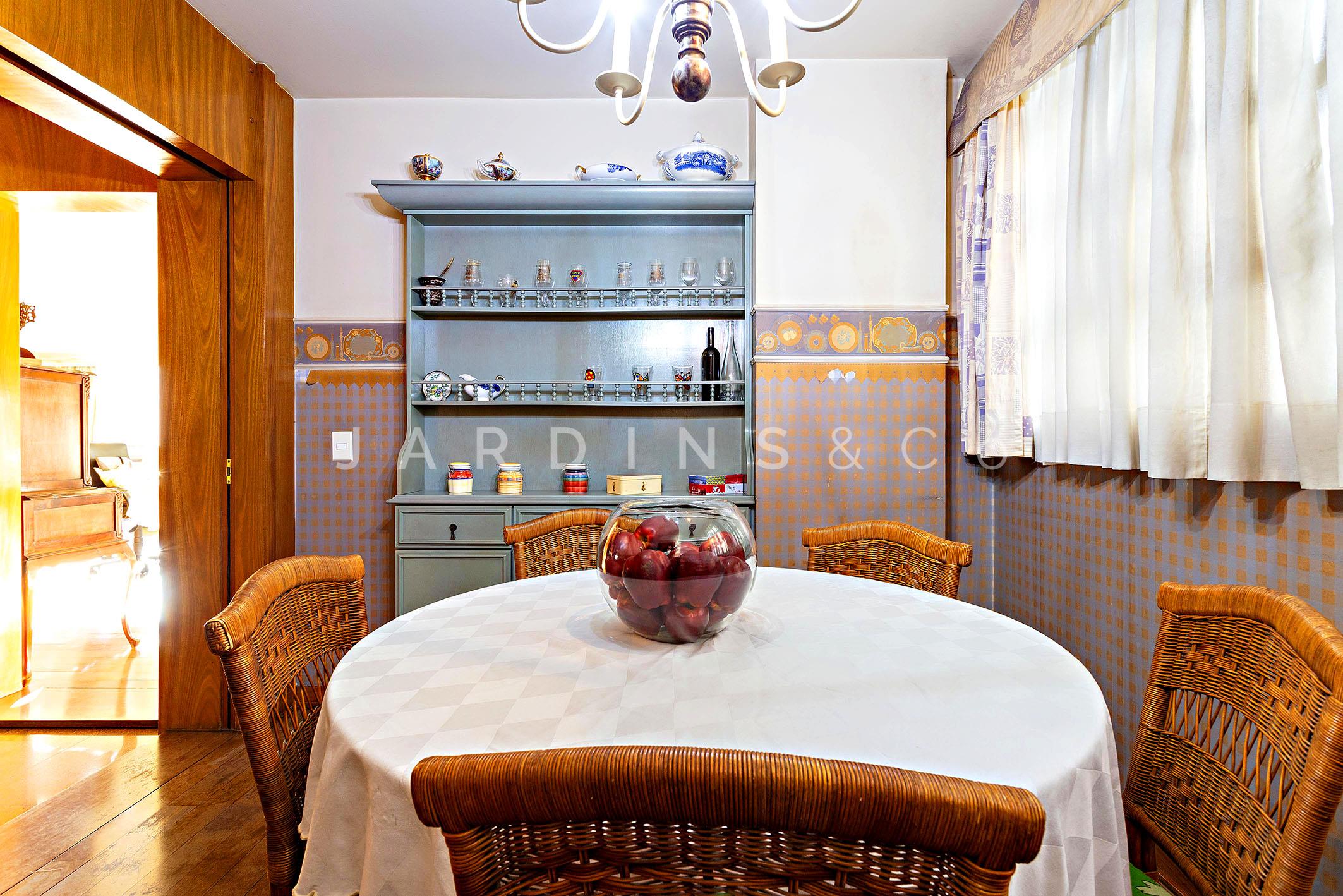 Apartamento no Paraíso
