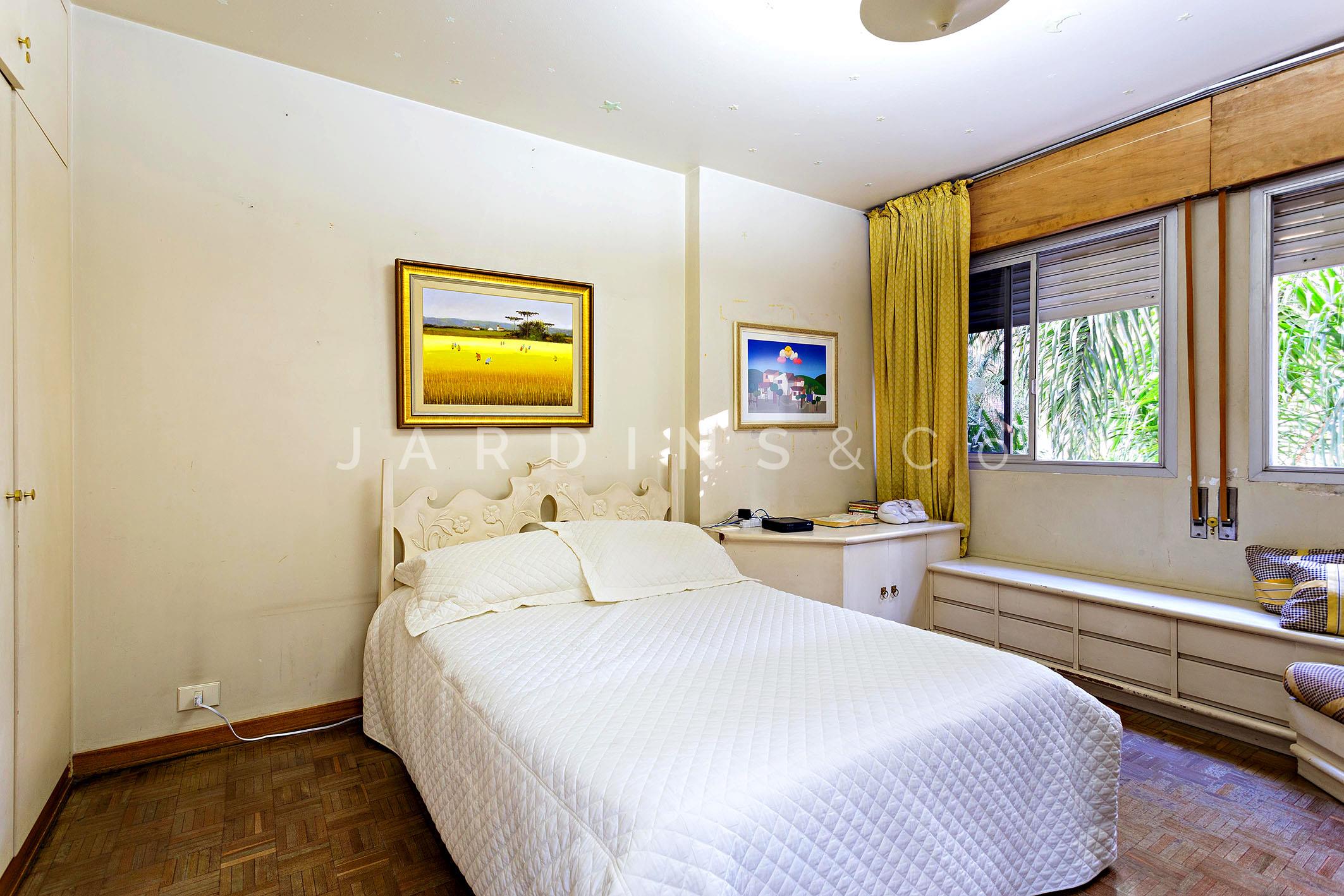 Apartamento no Paraíso
