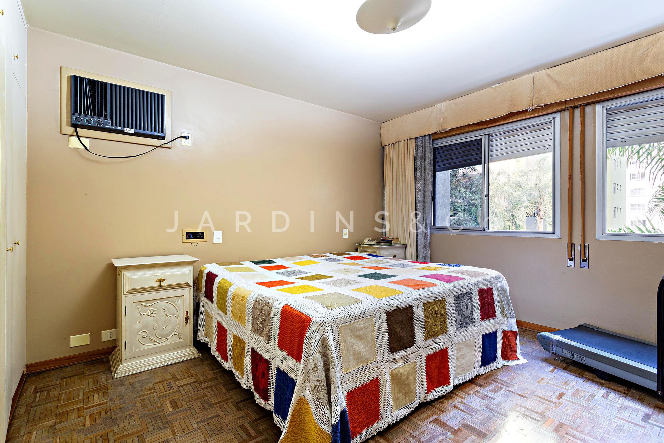 Apartamento no Paraíso