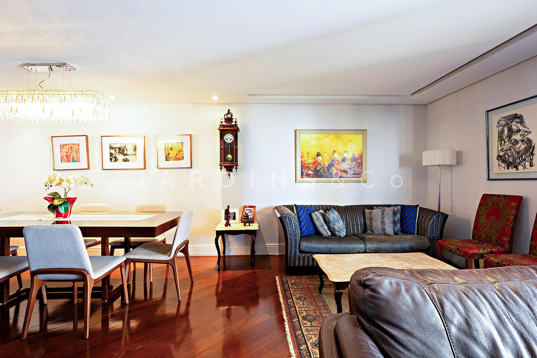 Apartamento no Paraíso