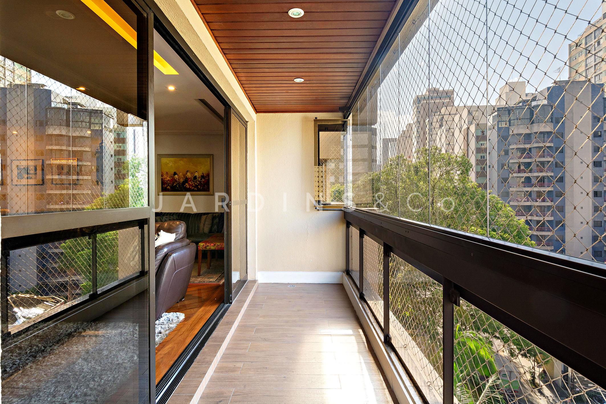 Apartamento no Paraíso