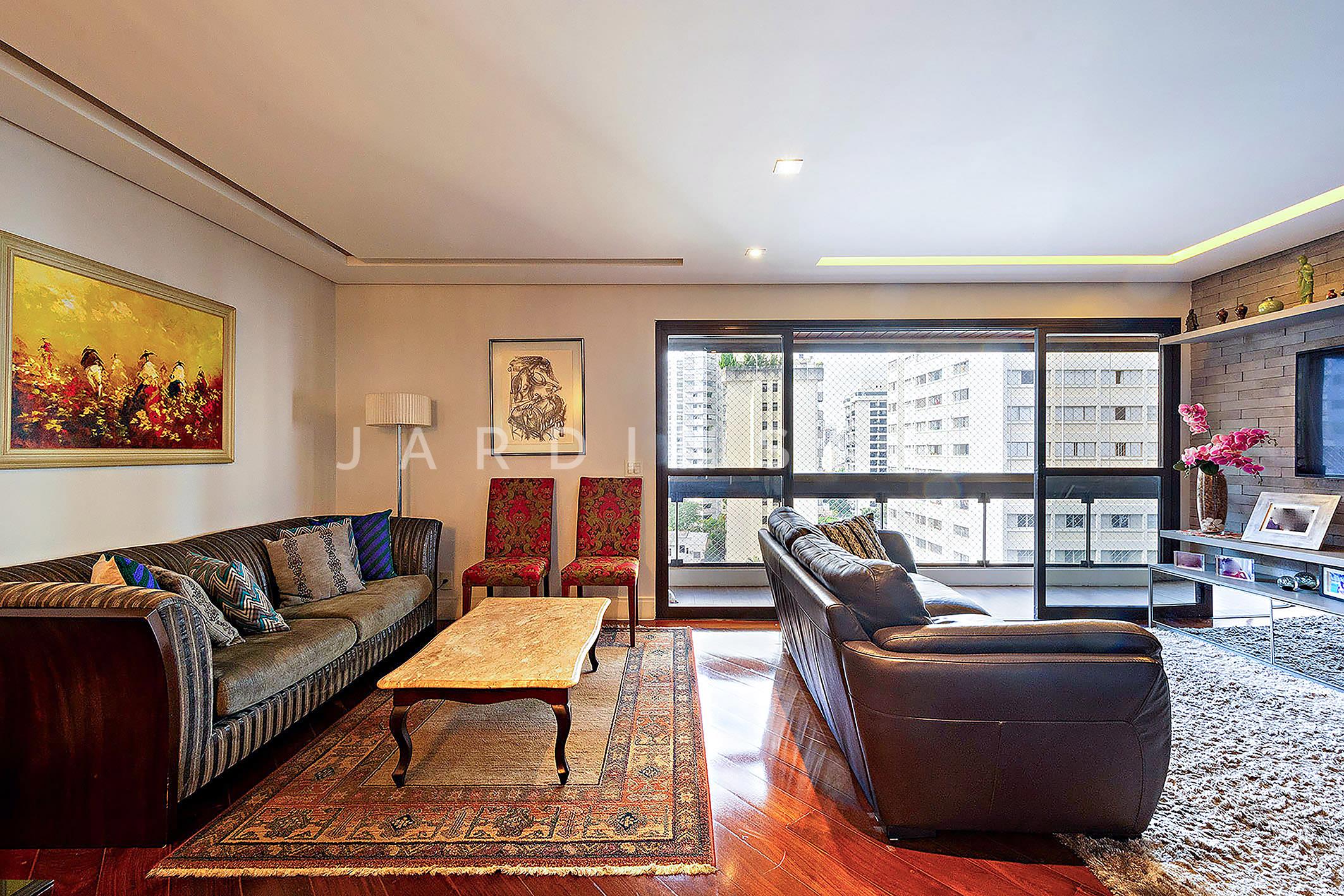 Apartamento no Paraíso