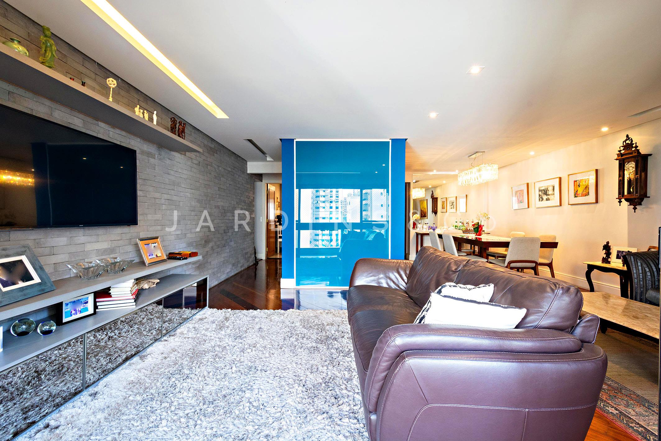 Apartamento no Paraíso