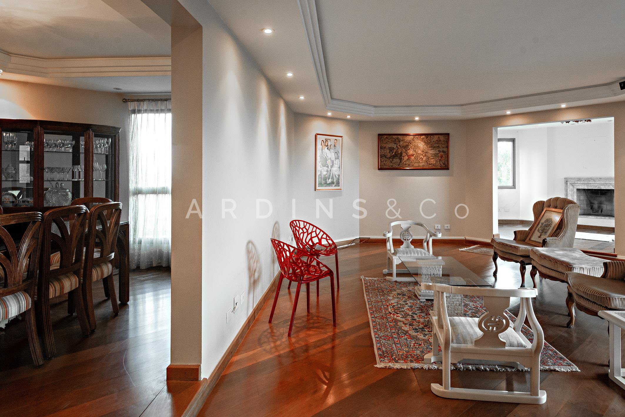 Apartamento no Paraíso