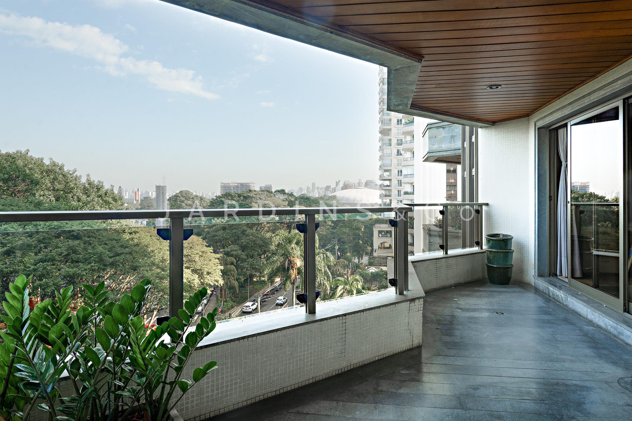 Apartamento no Paraíso