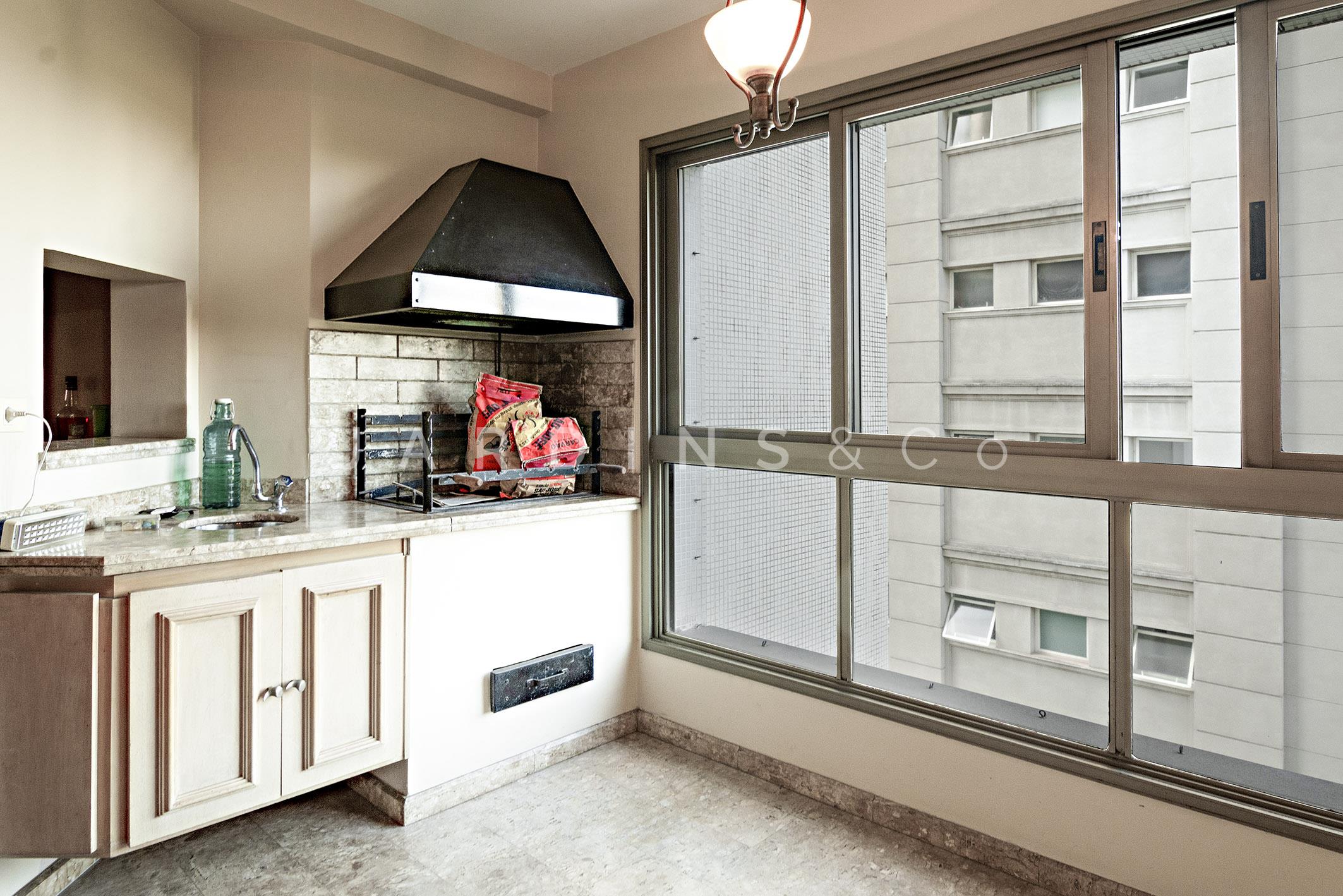 Apartamento no Paraíso