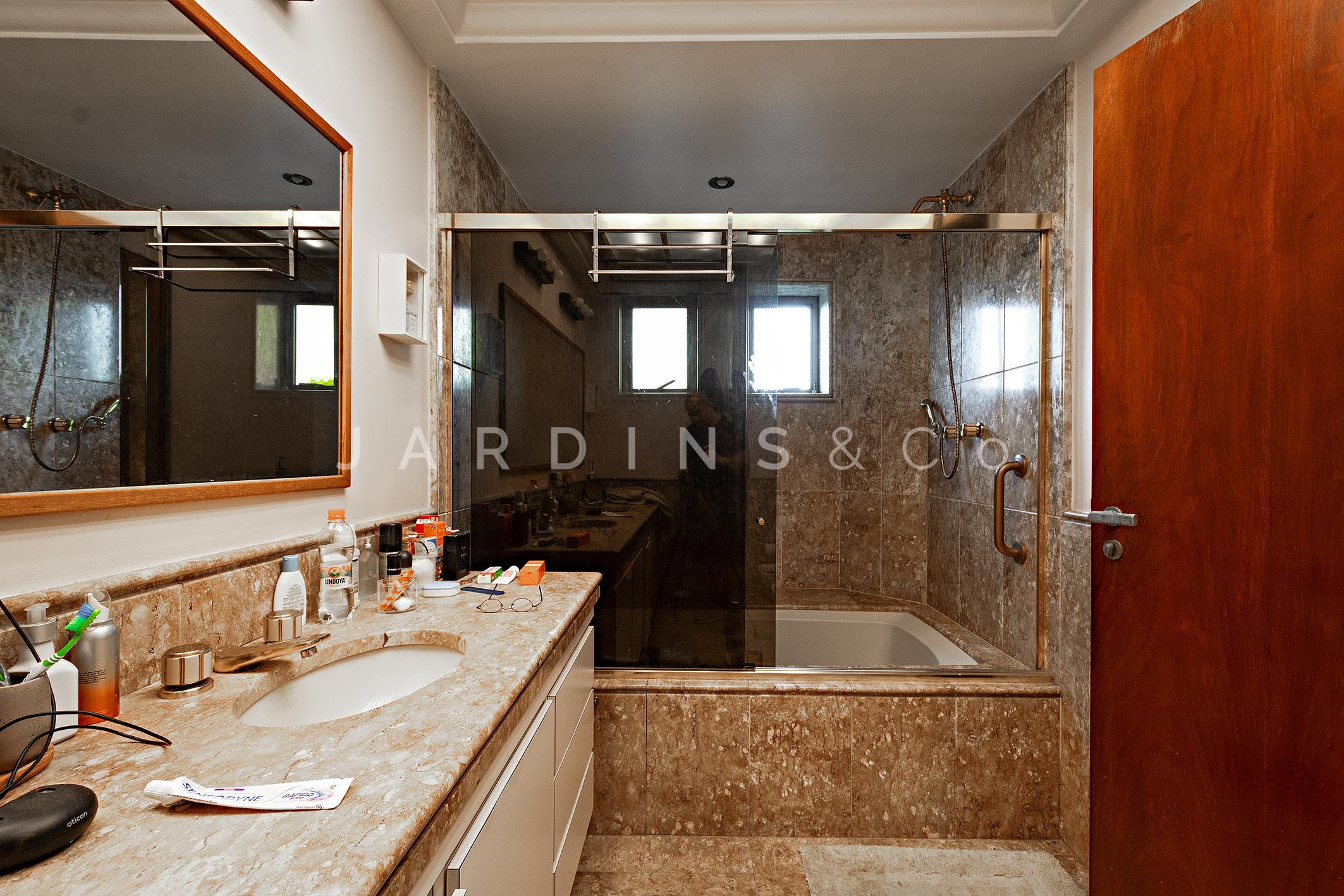 Apartamento no Paraíso