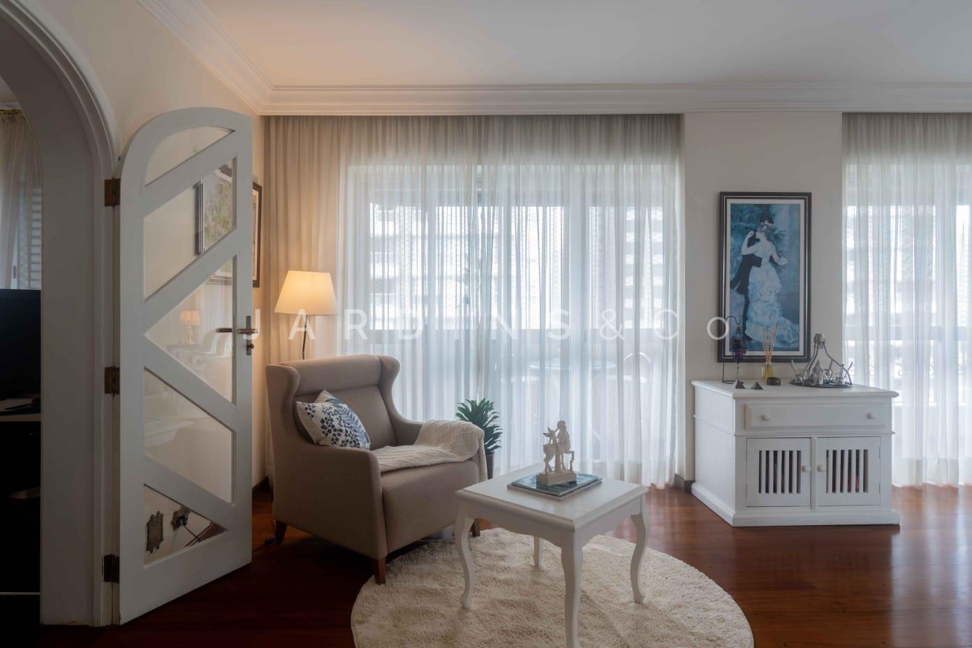 Apartamento no Moema