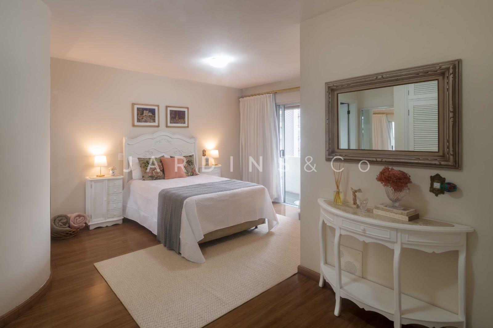 Apartamento no Moema