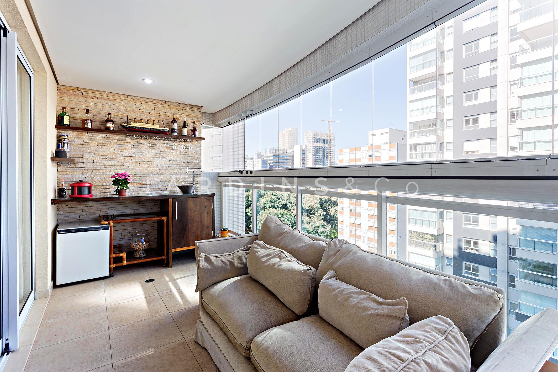 Apartamento no Paraíso