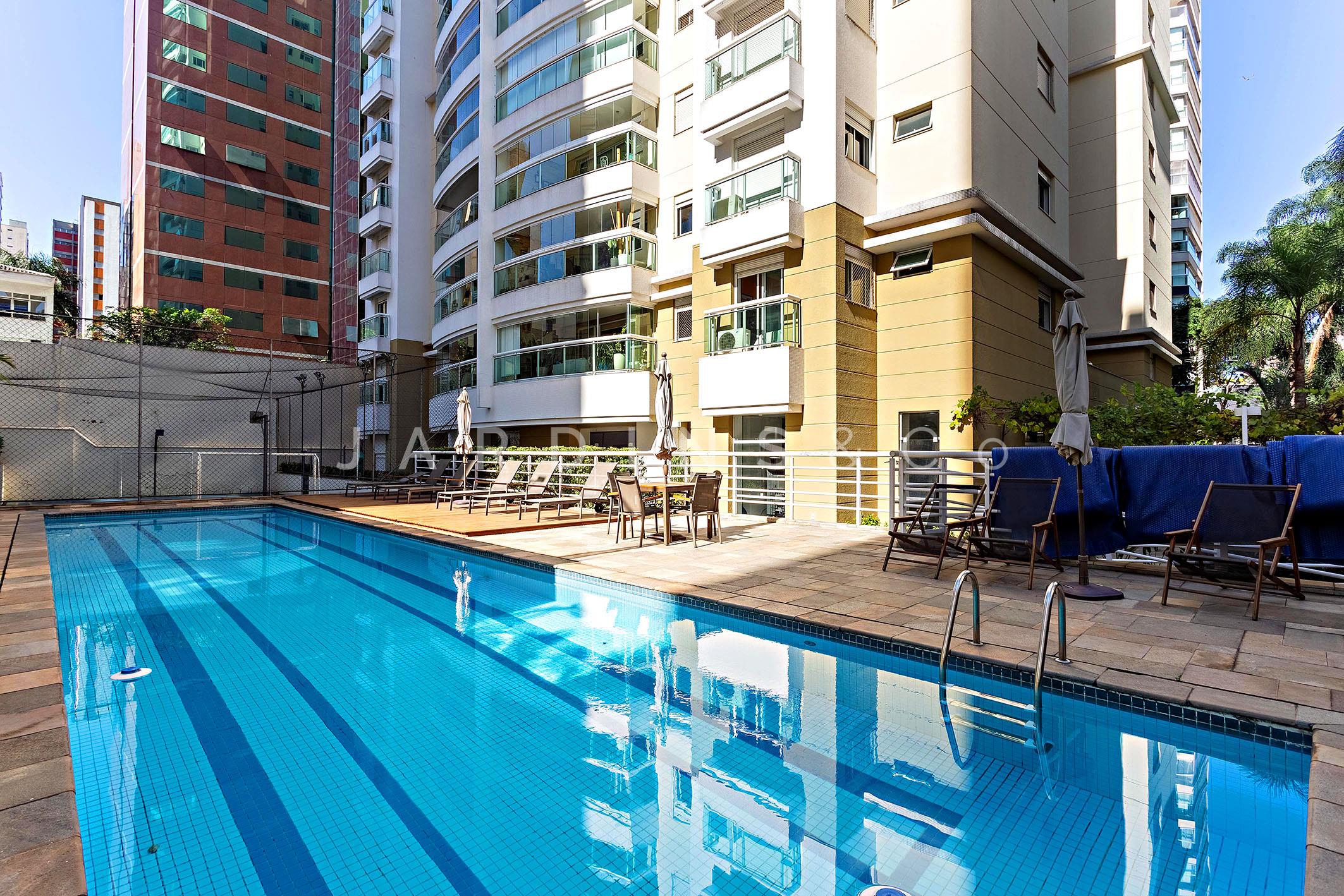 Apartamento no Paraíso