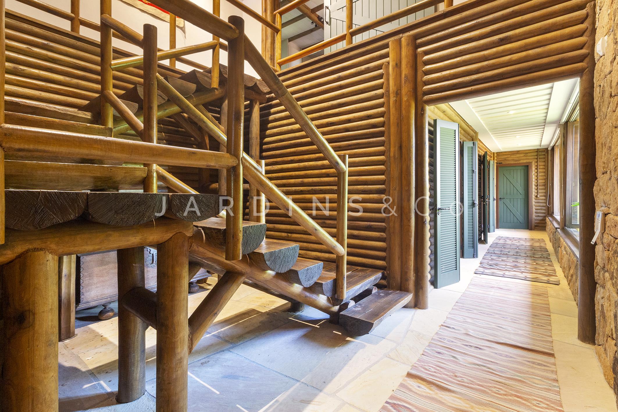 Casa em Condomínio no Chácara Jaraguá
