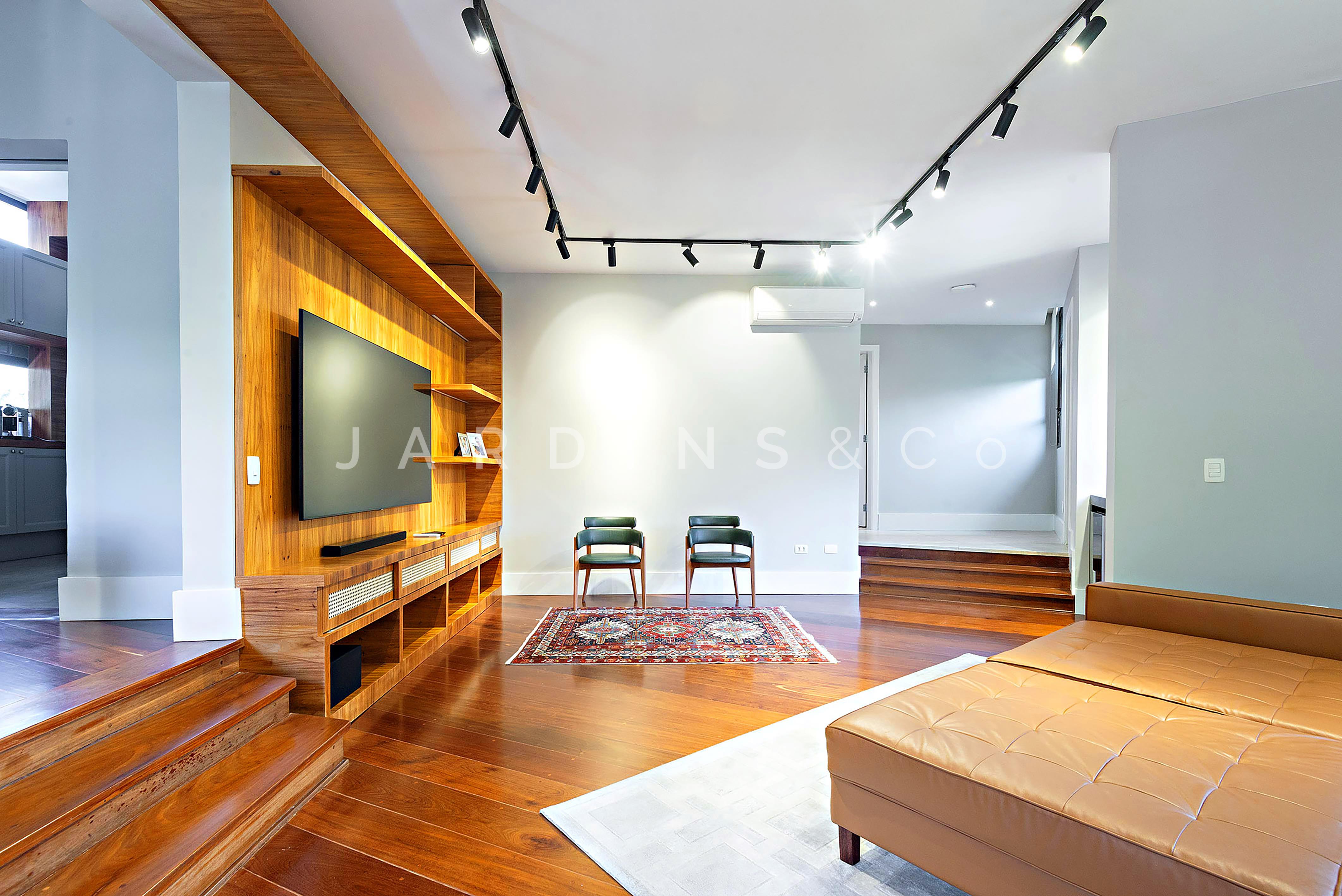 Apartamento no Moema Pássaros