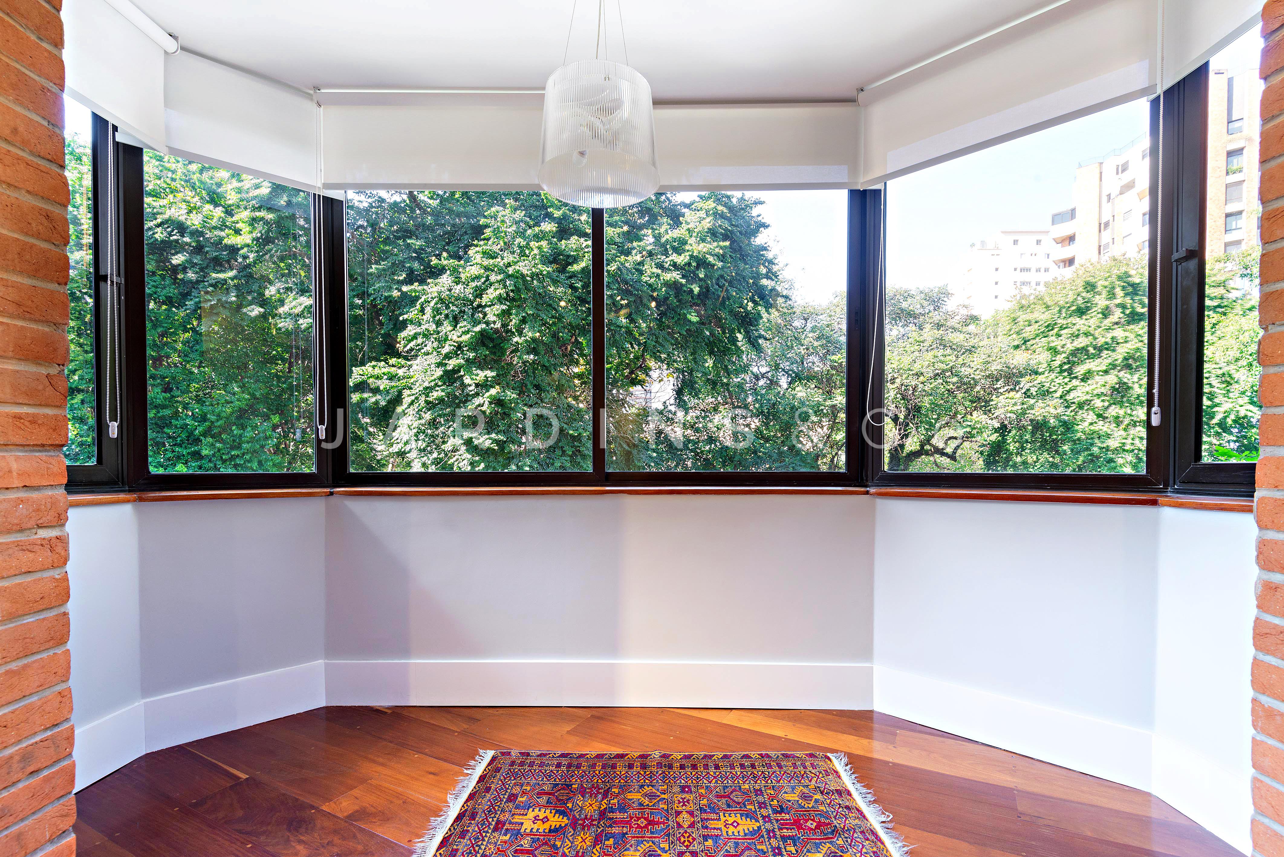 Apartamento no Moema Pássaros