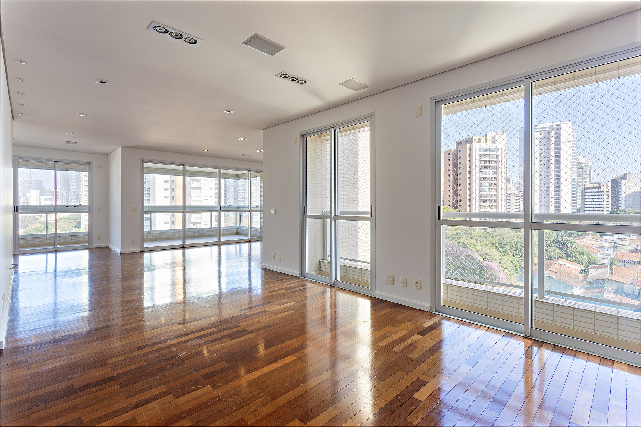 Apartamento no Cidade Monções