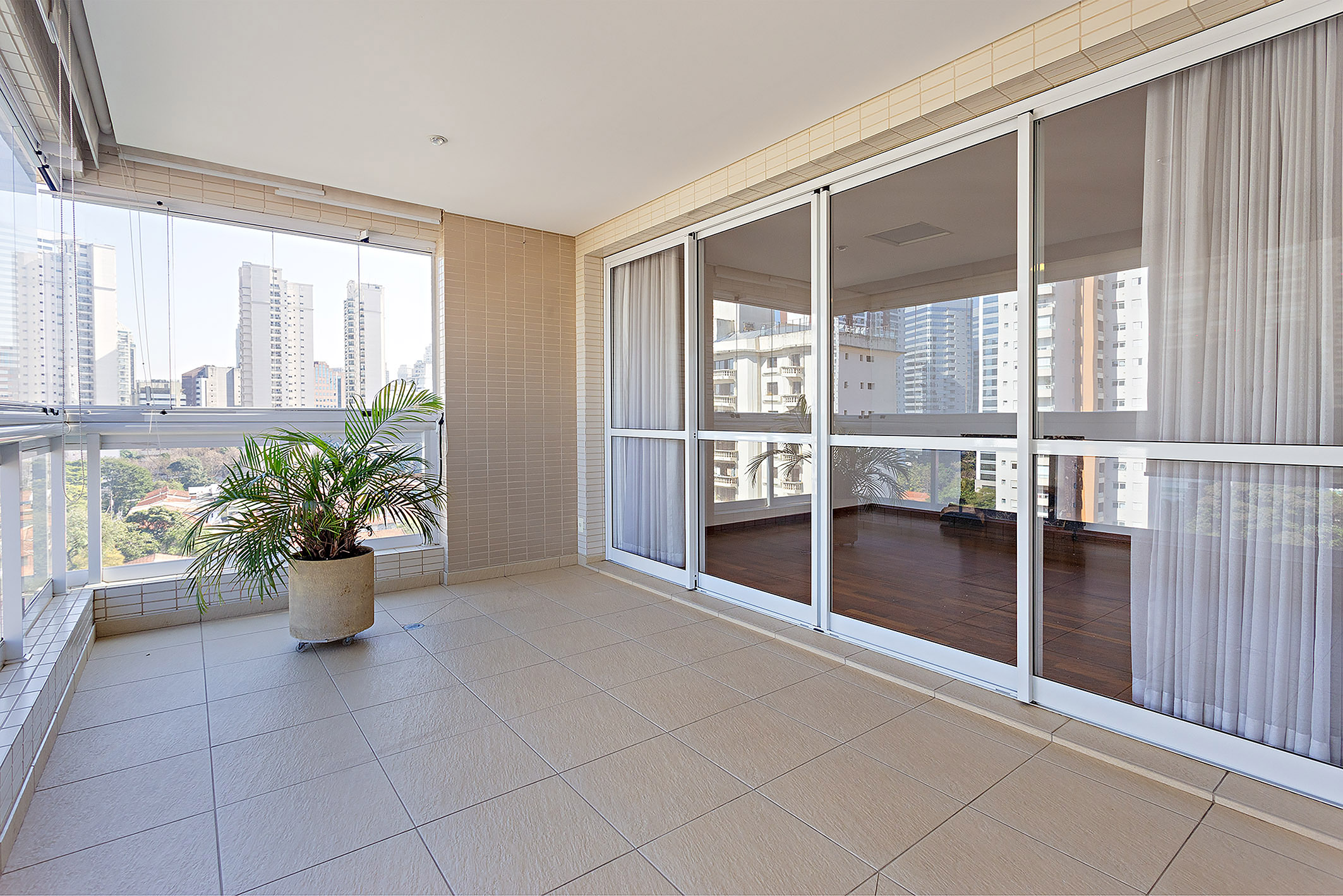 Apartamento no Cidade Monções