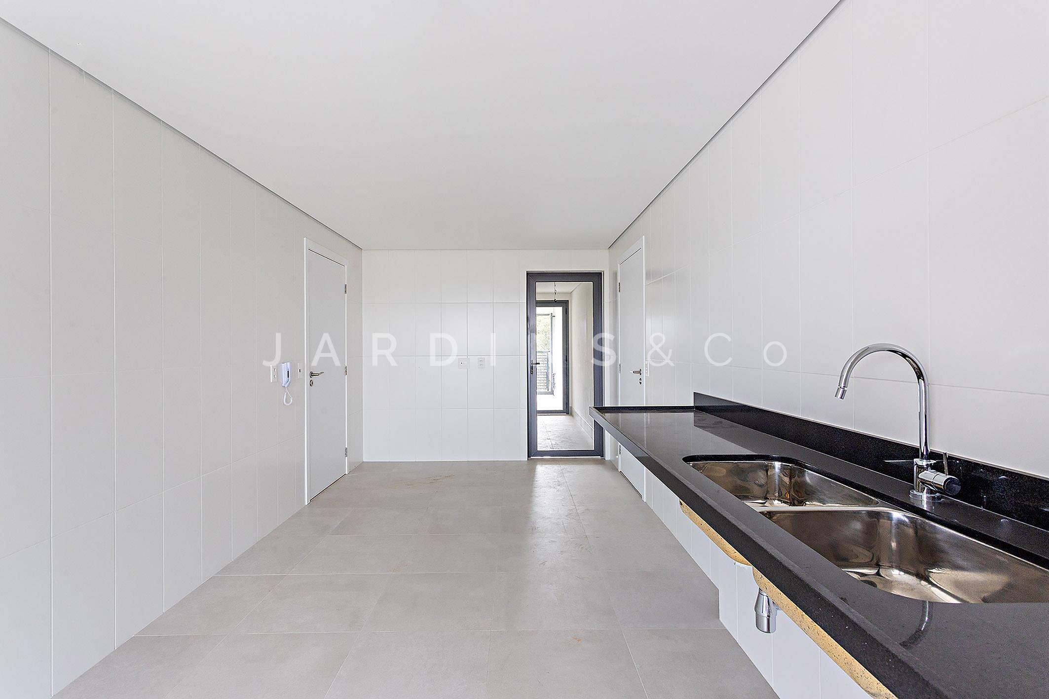 Apartamento no Real Parque