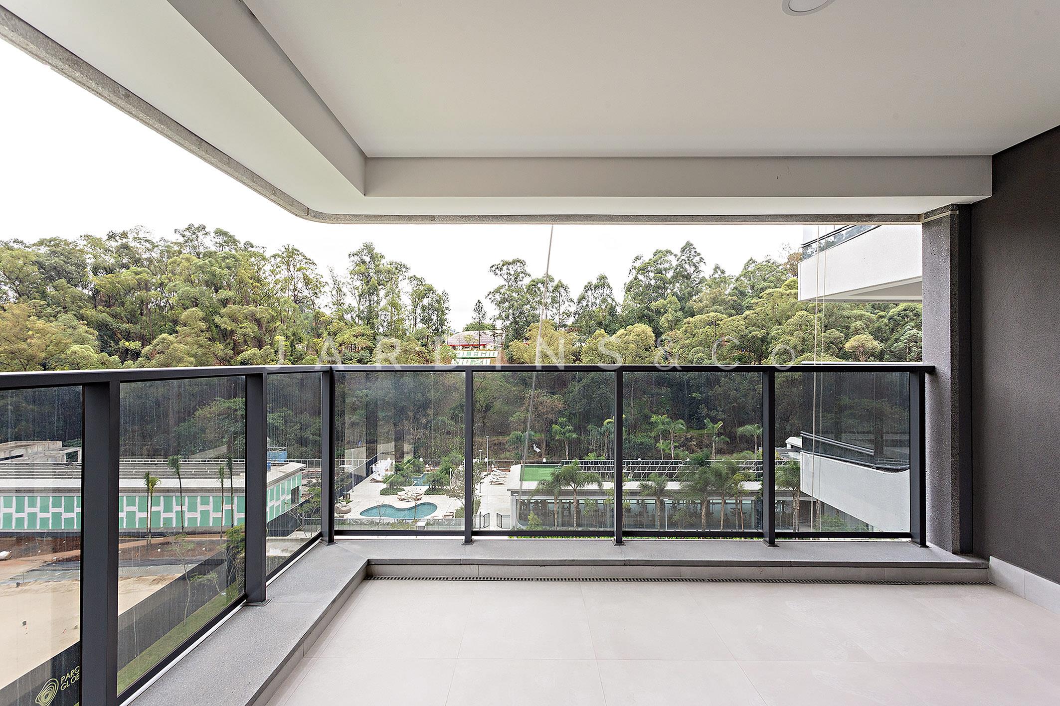 Apartamento no Real Parque