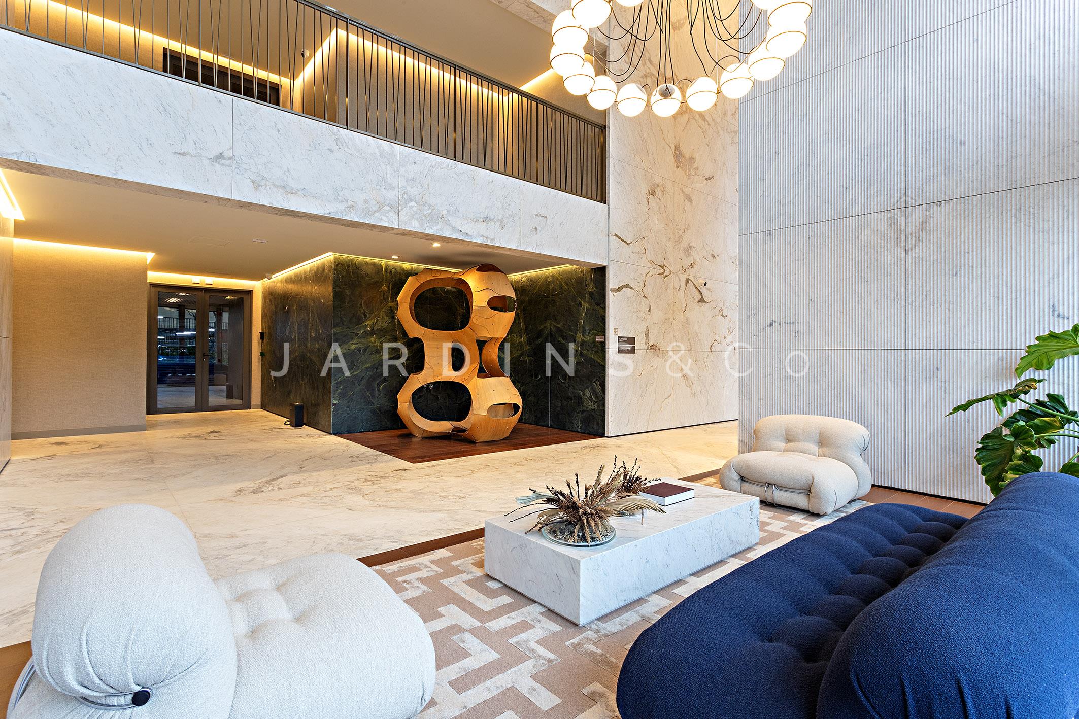 Apartamento no Real Parque