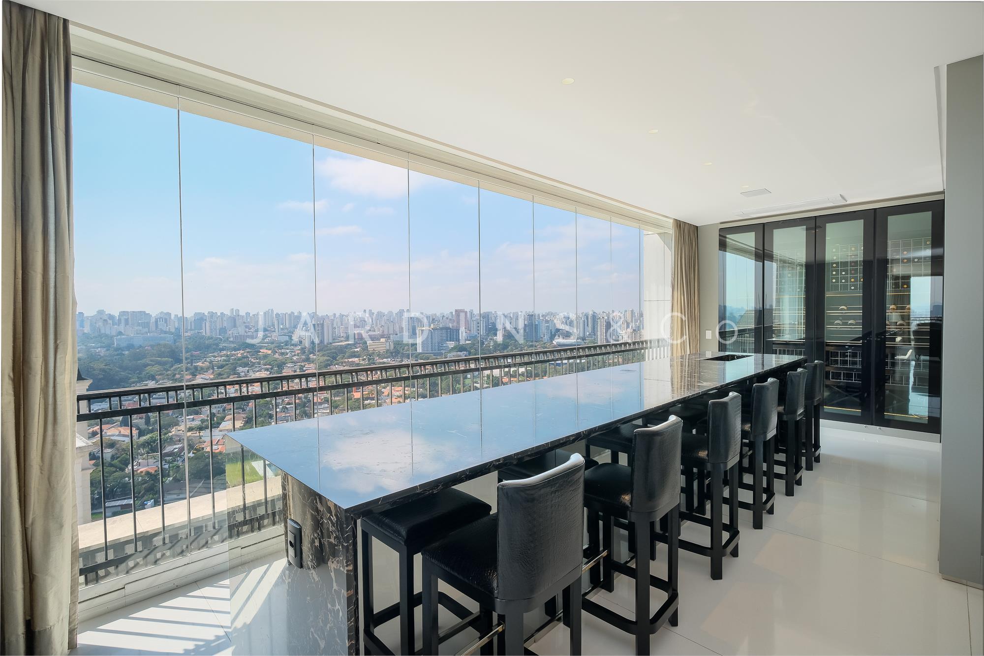 Apartamento no Moema