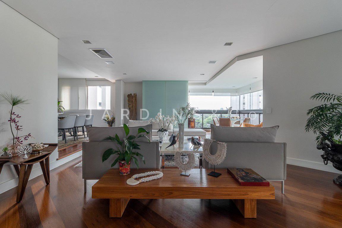 Apartamento no Paraíso