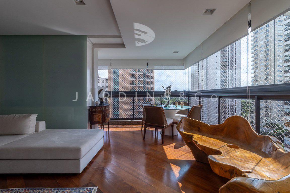 Apartamento no Paraíso