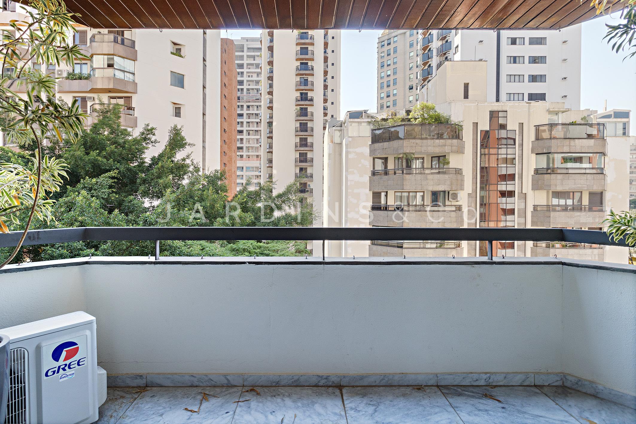 Apartamento no Jardim Europa