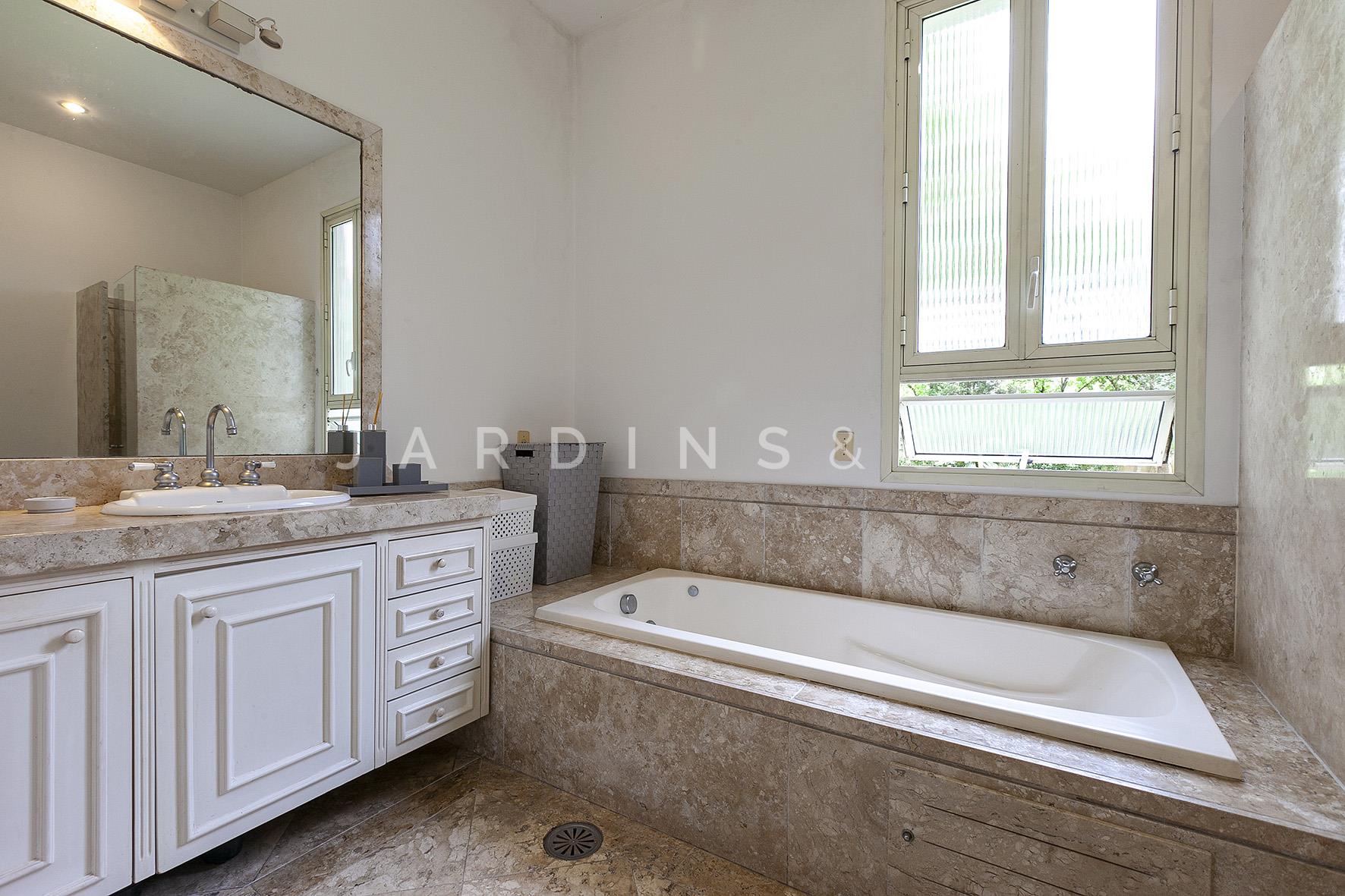 Apartamento no Jardim Leonor