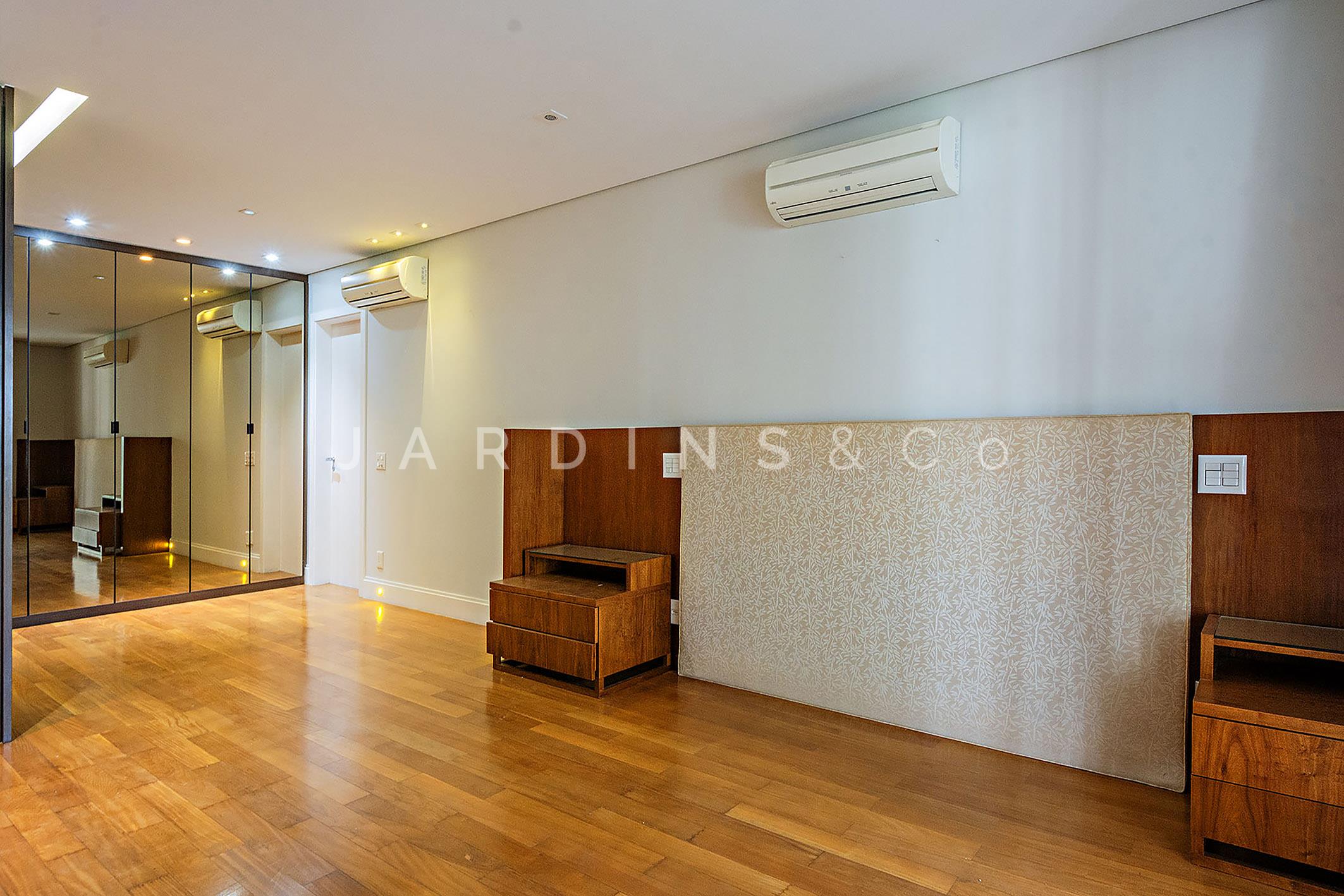 Apartamento no Paraíso