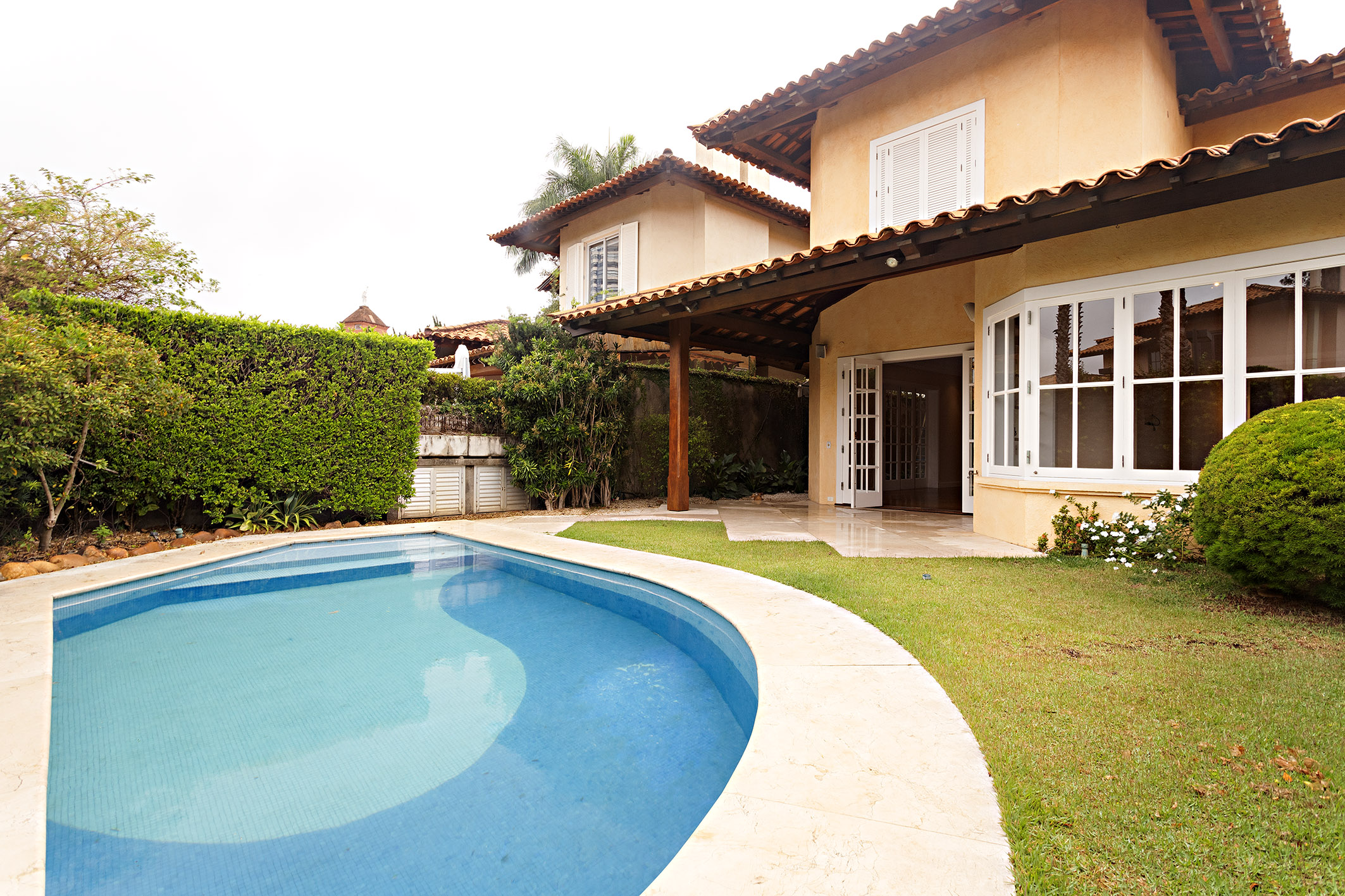 Casa em Condomínio no Jardim Luzitânia