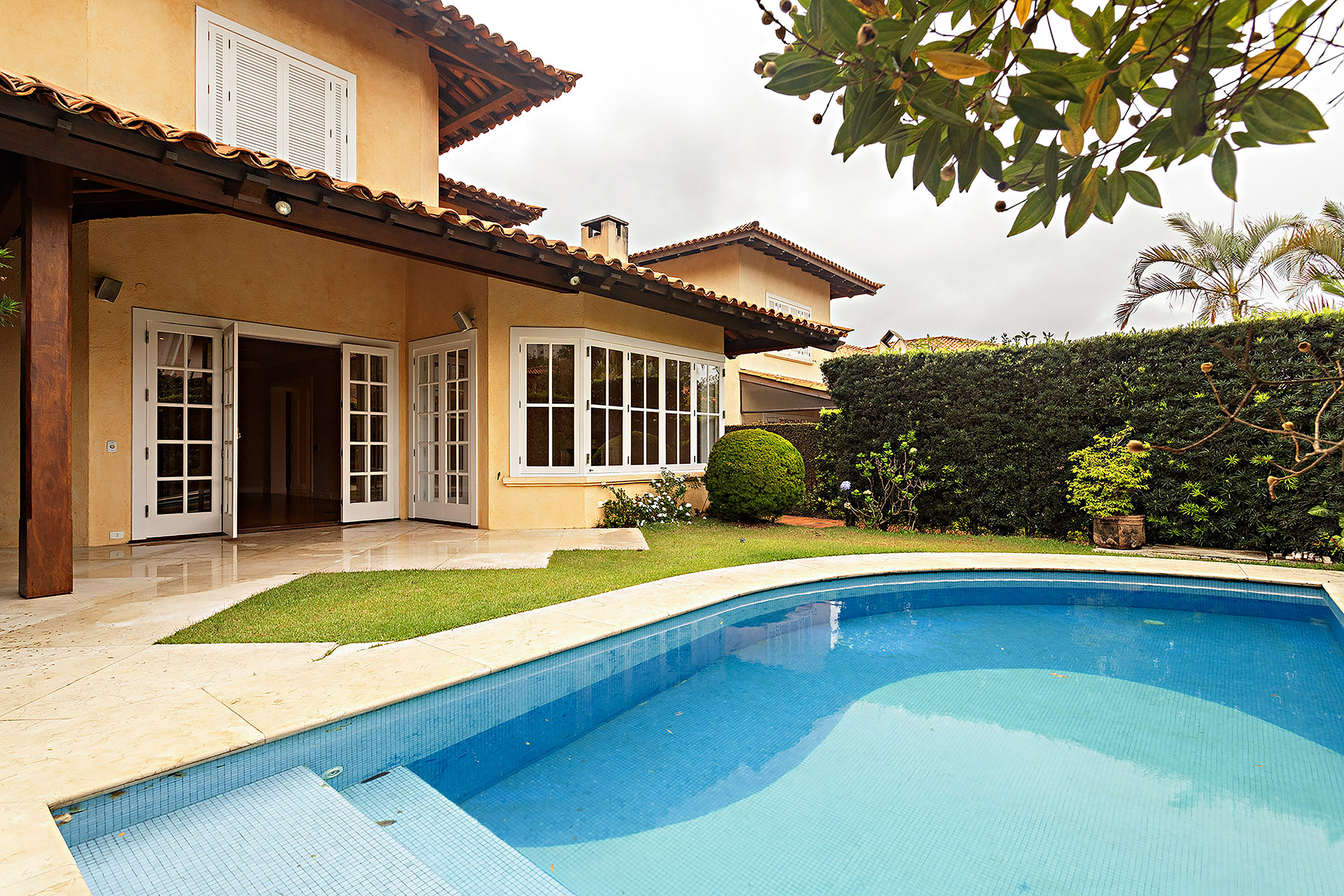 Casa em Condomínio no Jardim Luzitânia