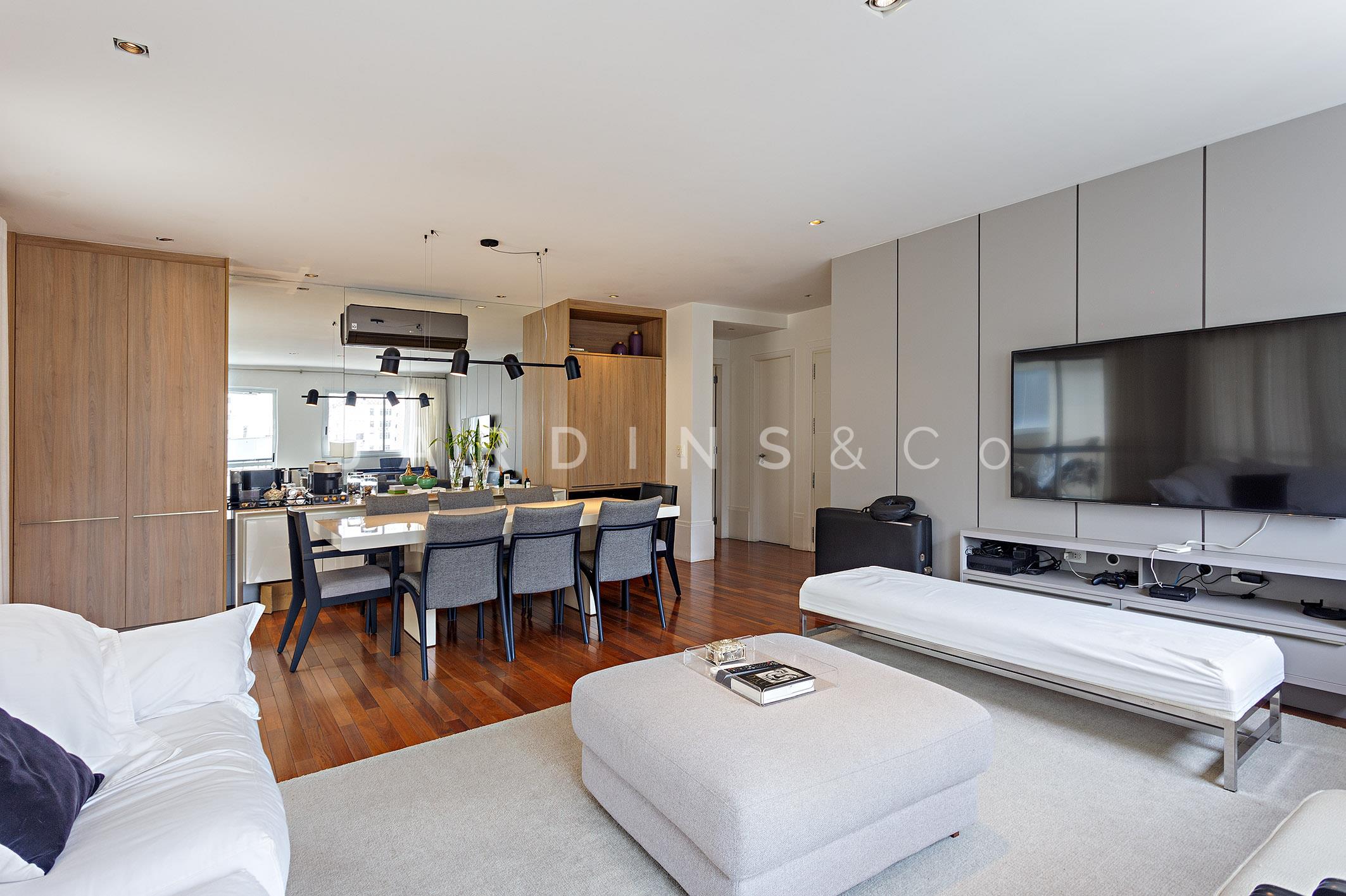 Apartamento no Paraíso