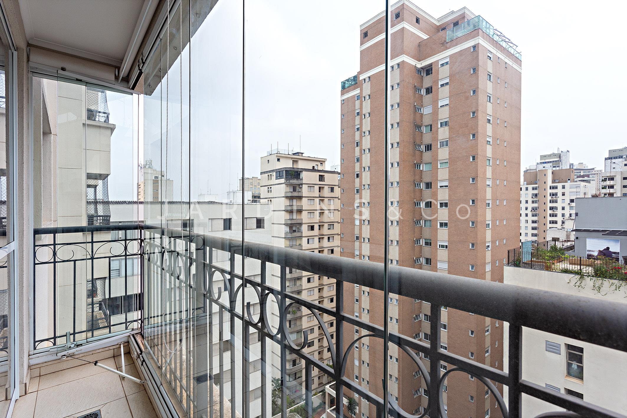 Apartamento no Paraíso