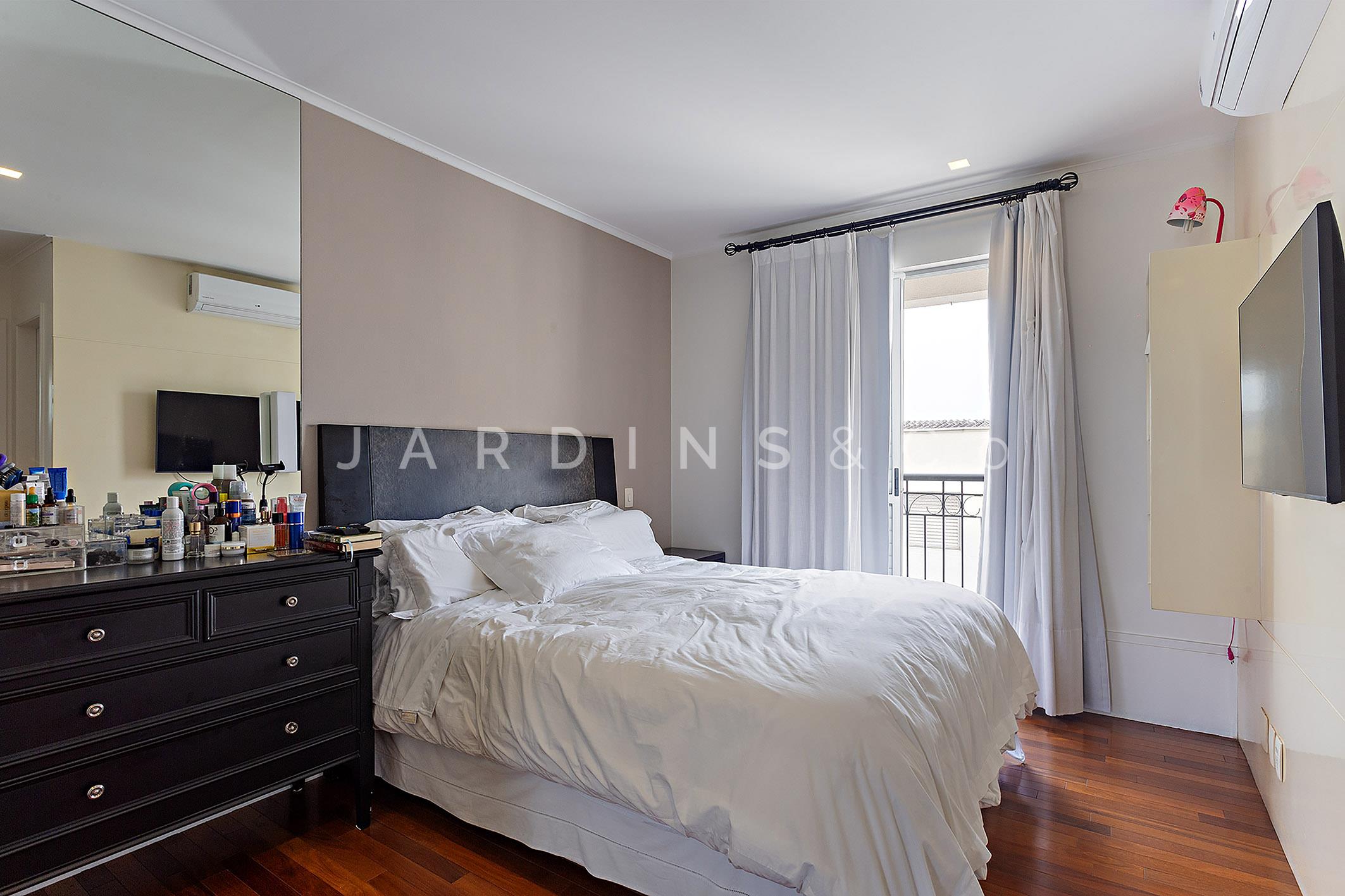 Apartamento no Paraíso