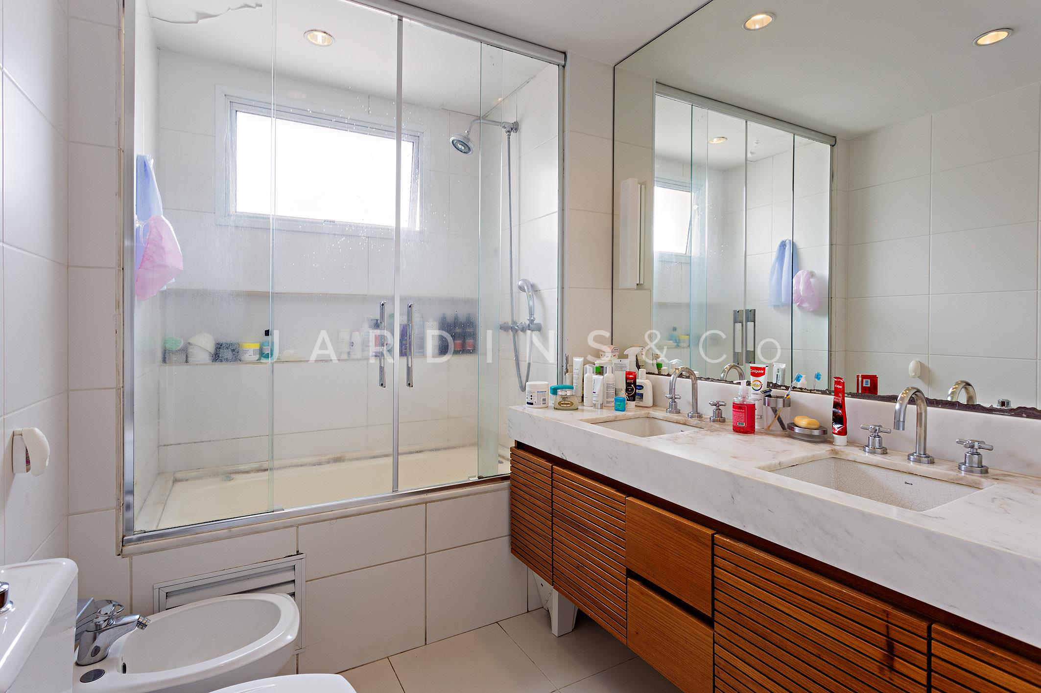 Apartamento no Paraíso