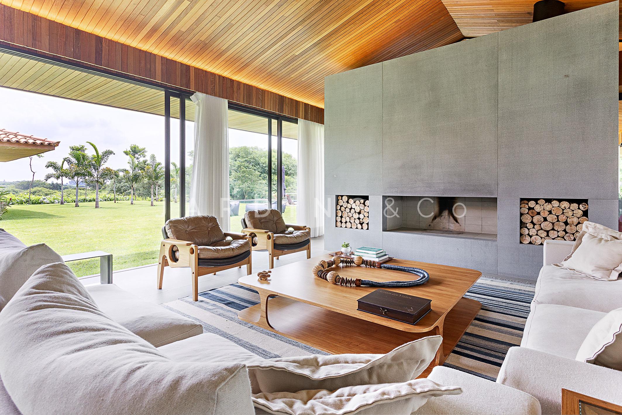 Casa em Condomínio no Chácara Jaraguá