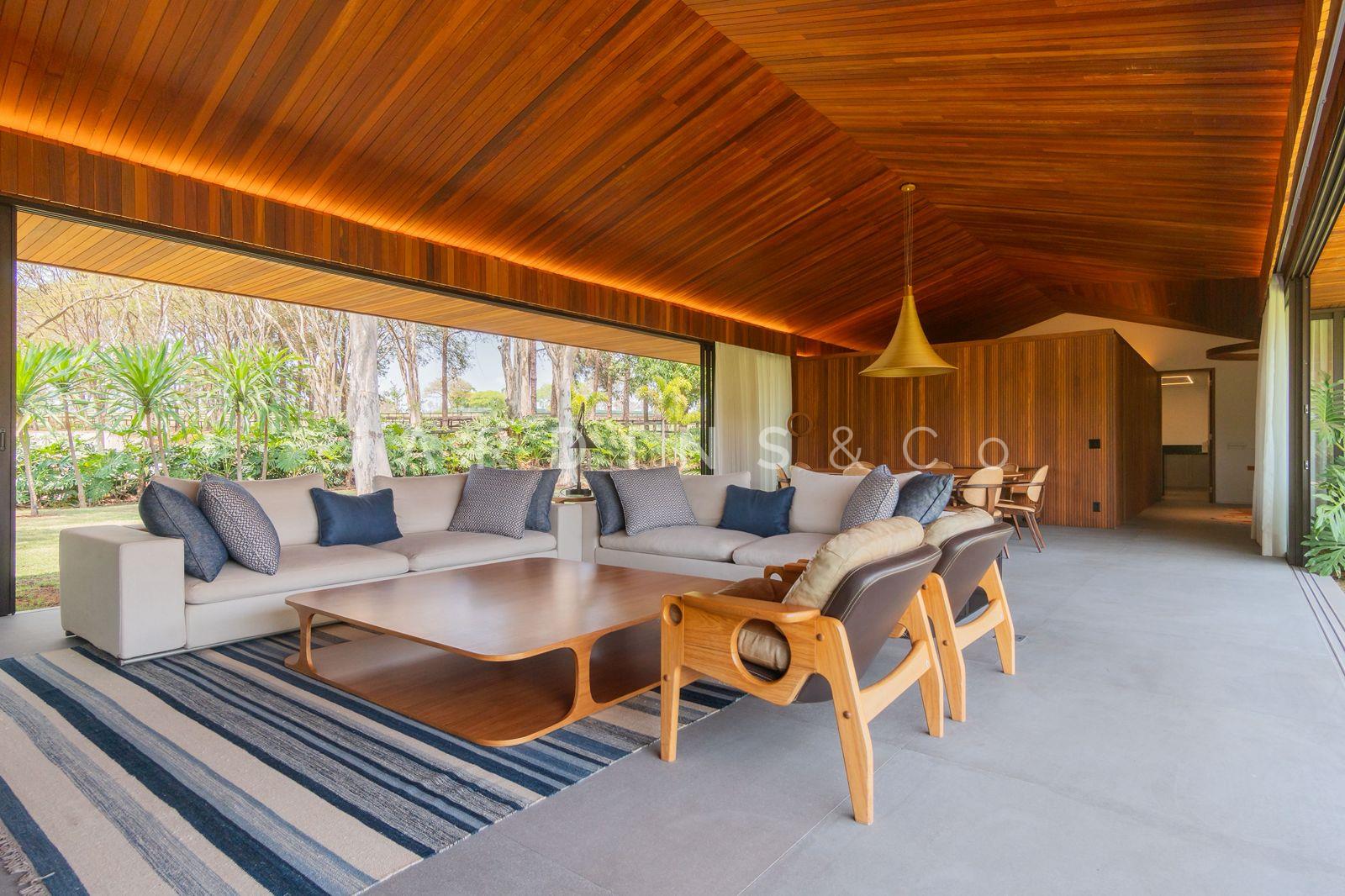 Casa em Condomínio no Chácara Jaraguá