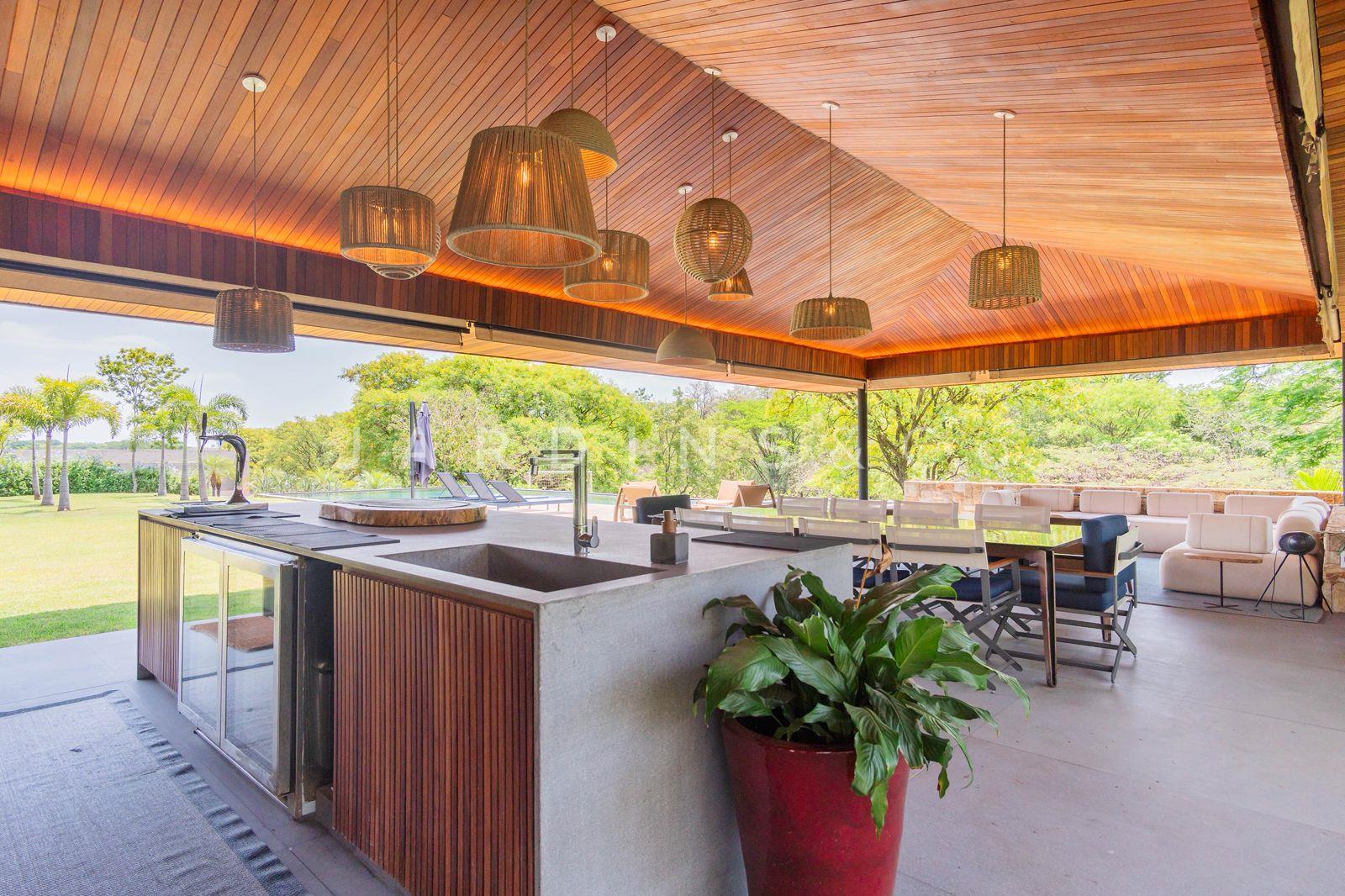 Casa em Condomínio no Chácara Jaraguá