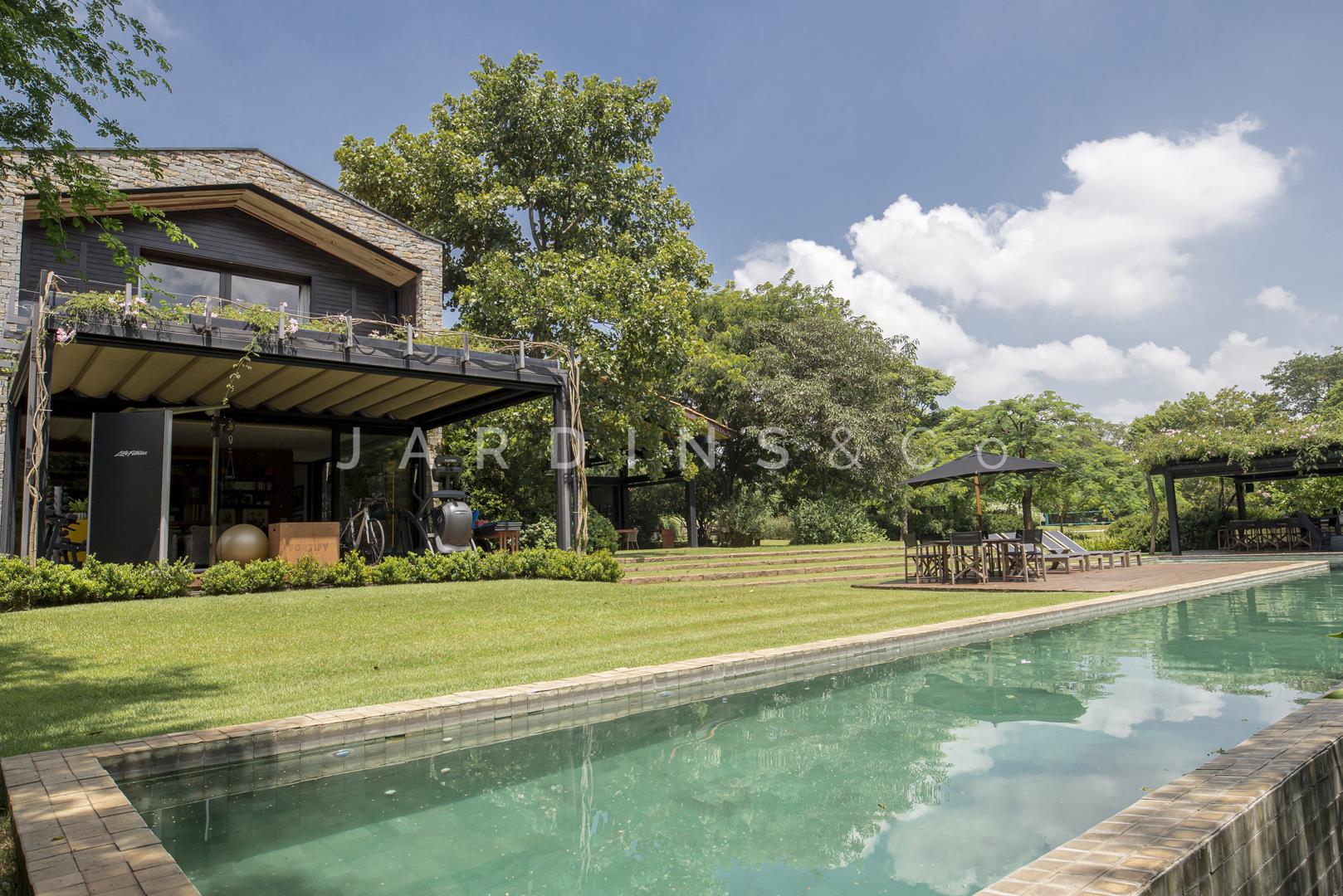 Casa em Condomínio no Chácara Jaraguá