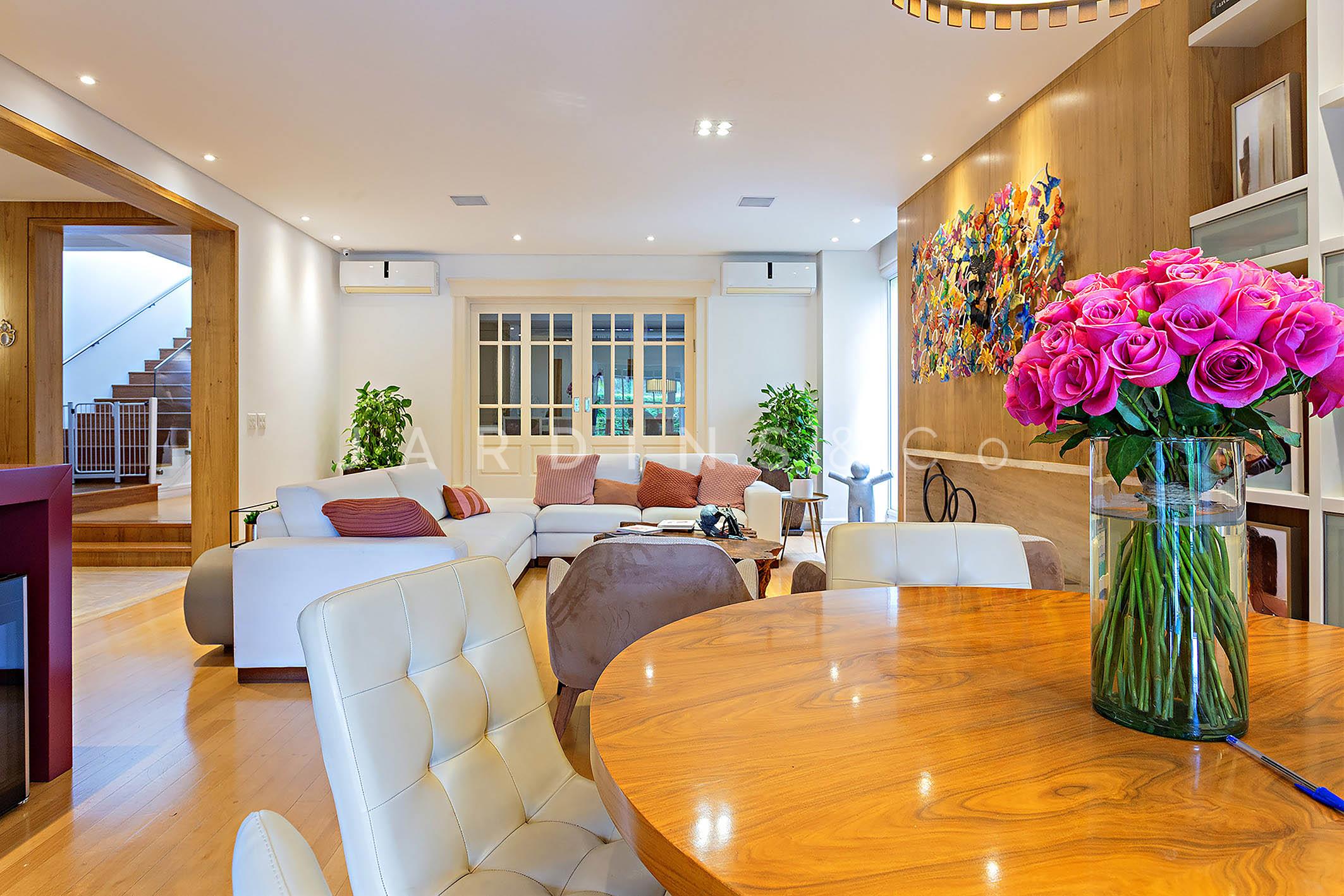 Casa em Condomínio no Jardim Luzitânia
