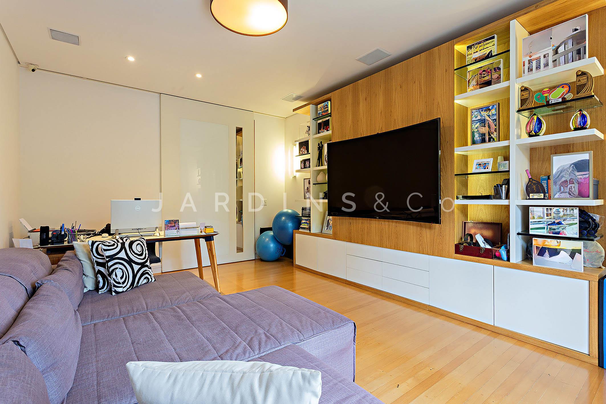 Casa em Condomínio no Jardim Luzitânia