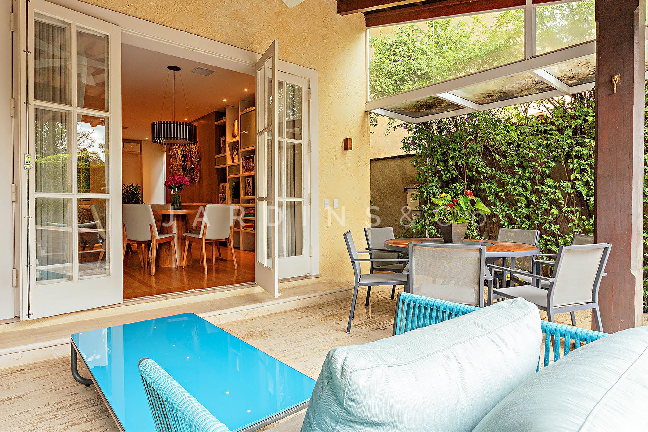 Casa em Condomínio no Jardim Luzitânia