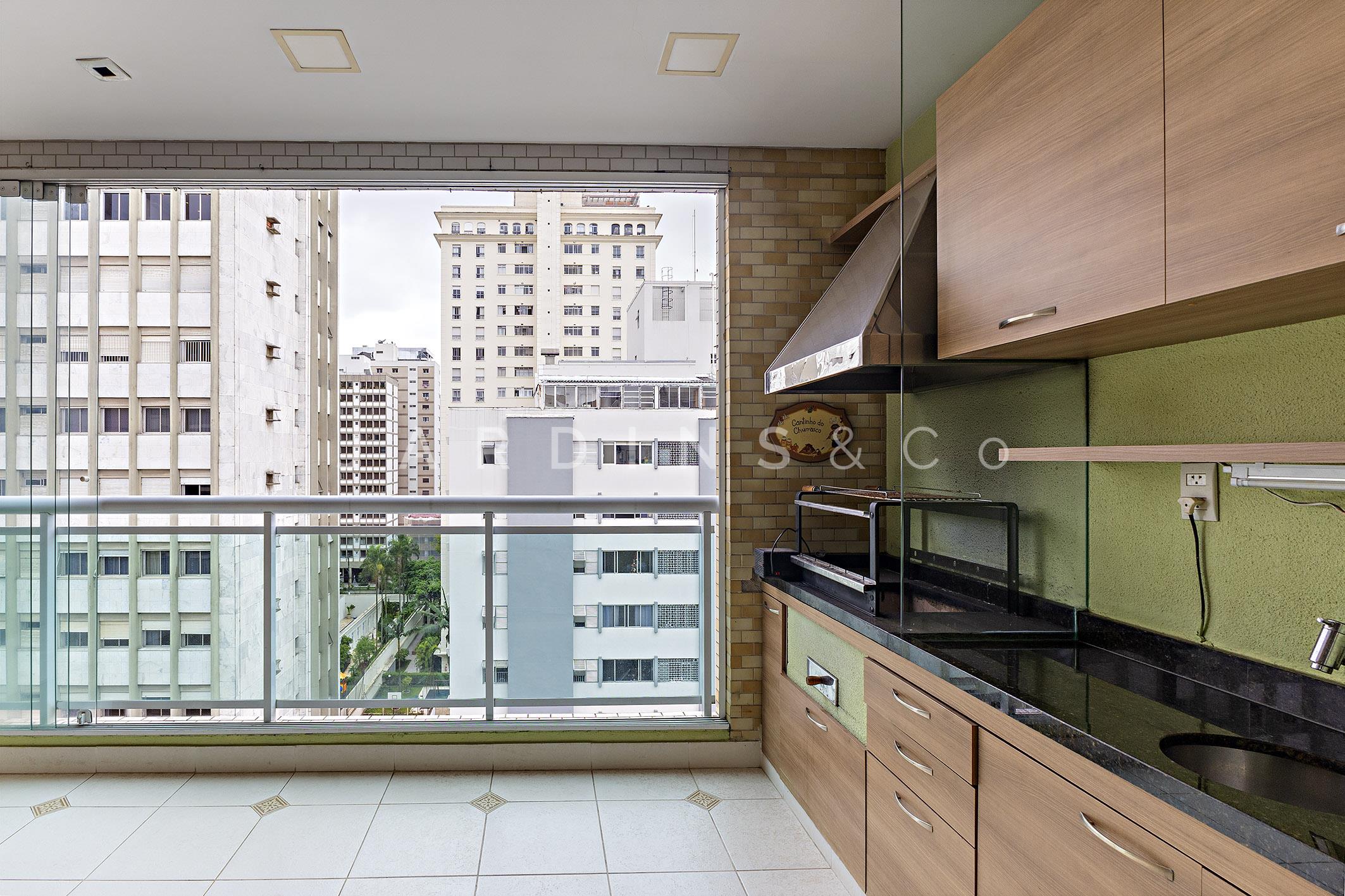 Apartamento no Paraíso