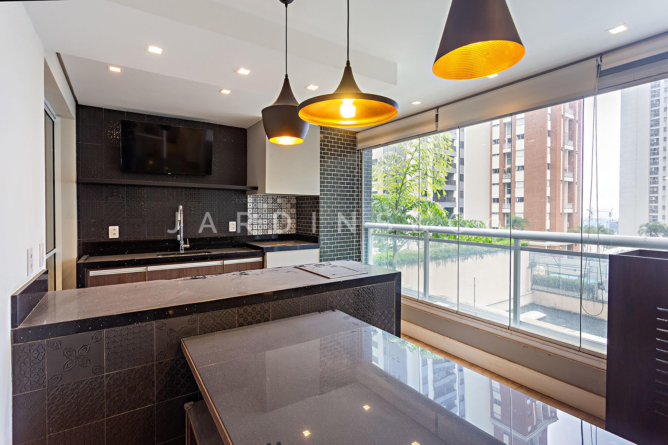 Apartamento no Paraíso