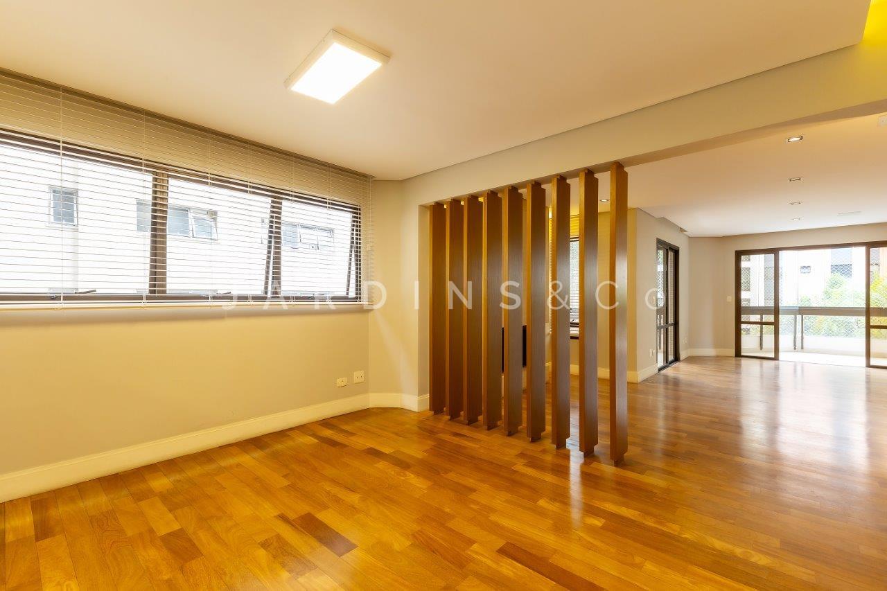 Apartamento no Indianópolis