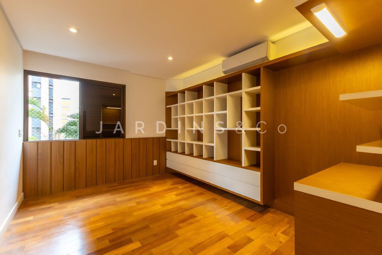 Apartamento no Indianópolis