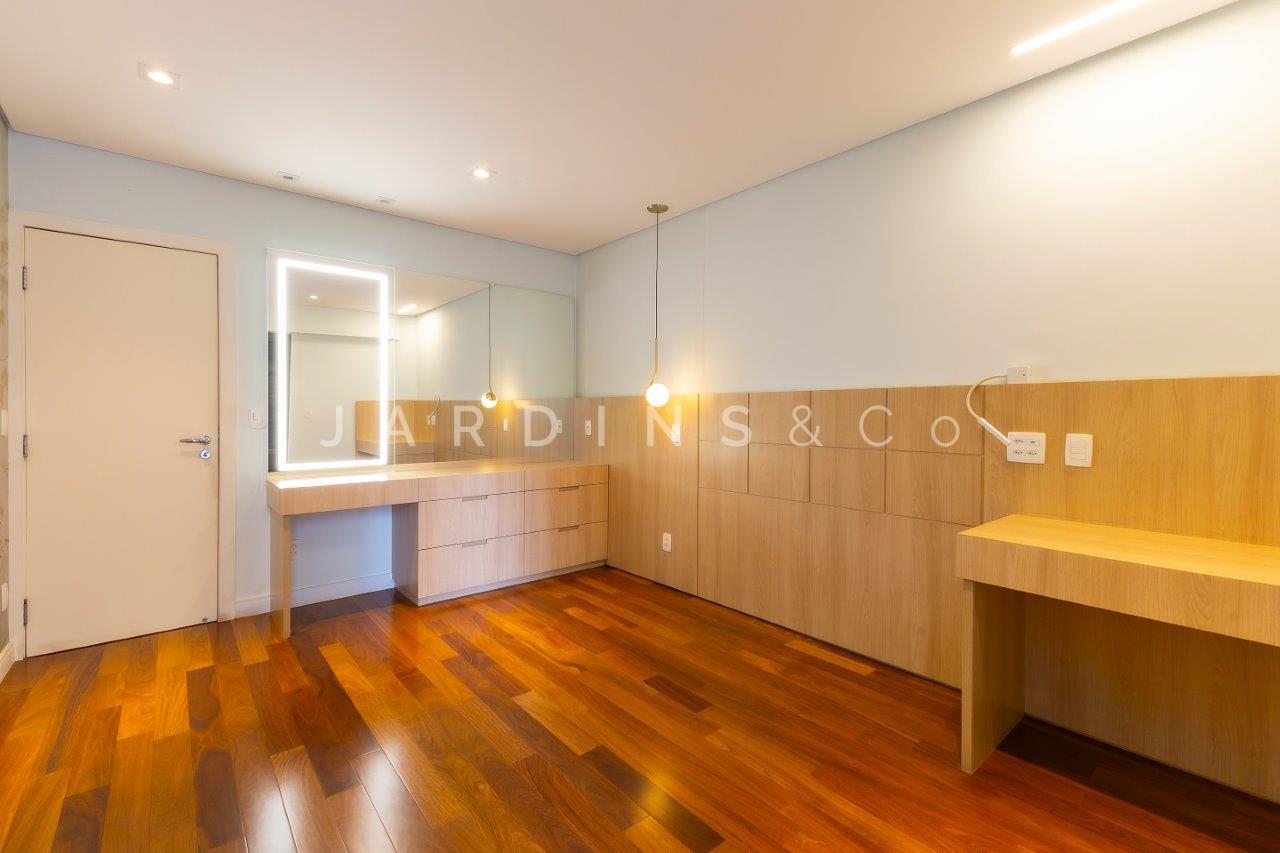Apartamento no Indianópolis